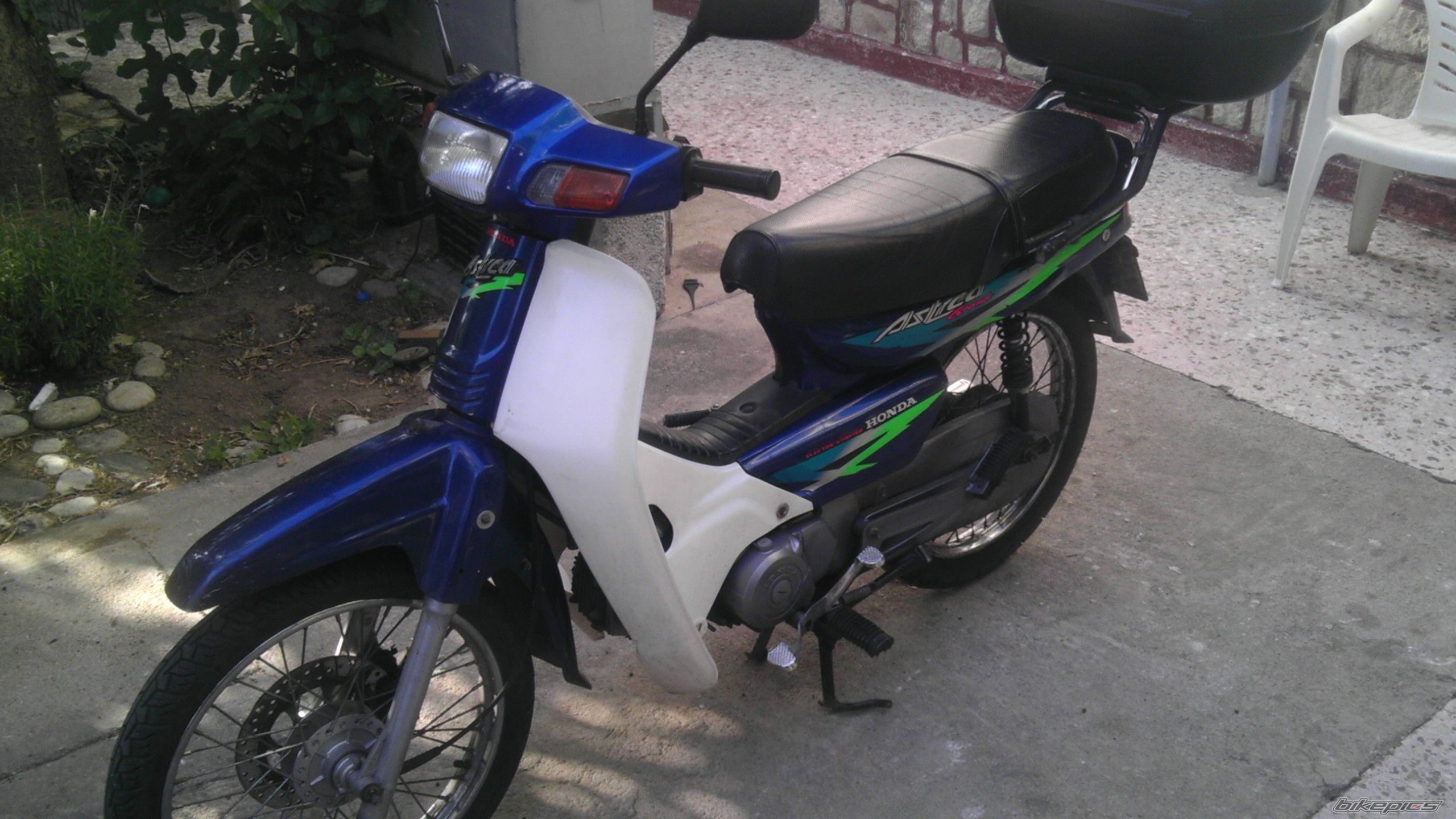 Photo 2468215