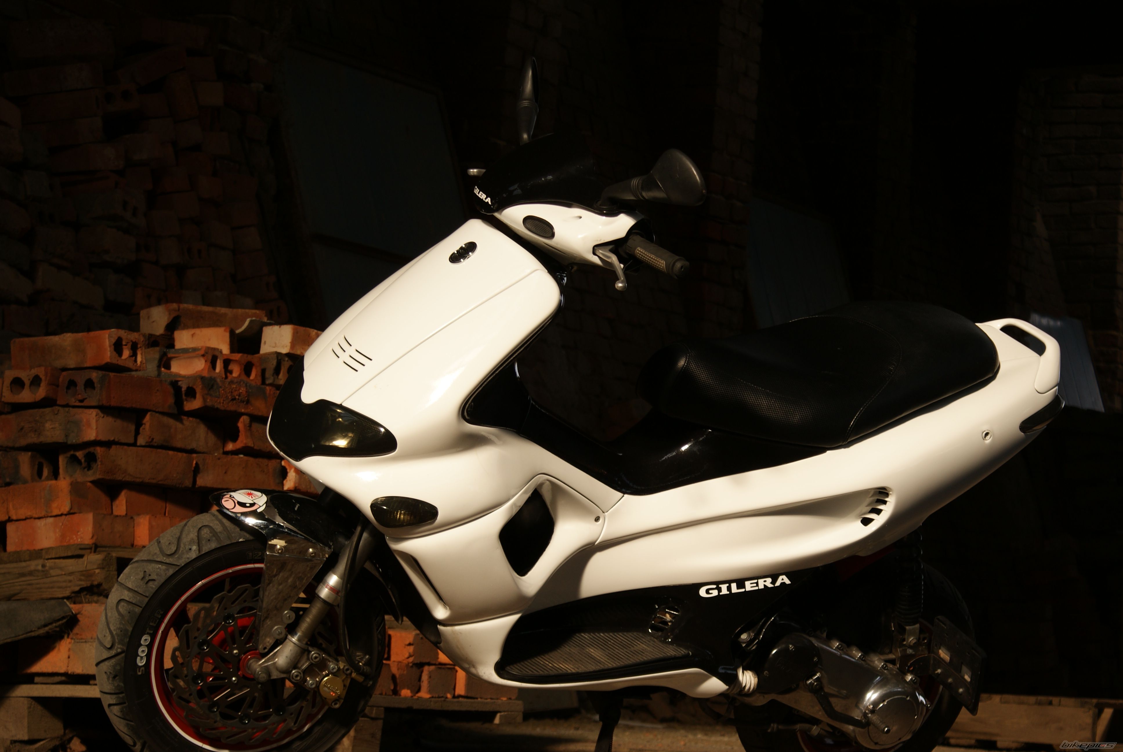 Photo 2468339