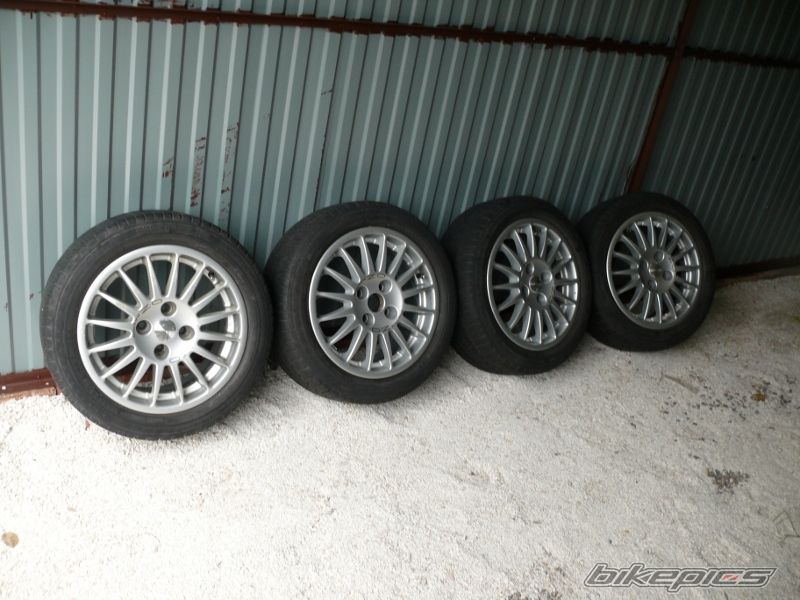 Photo 2468391