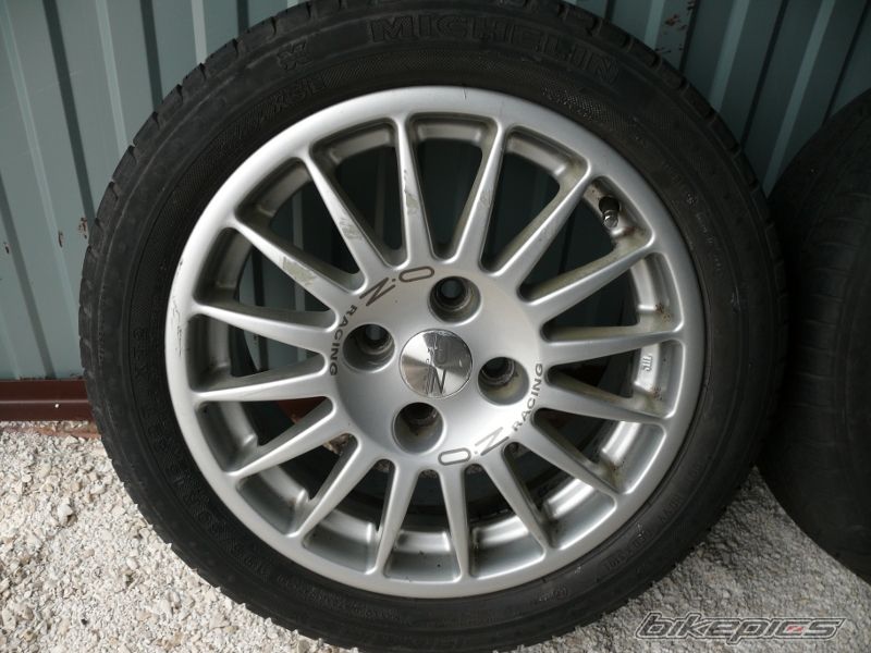 Photo 2468392