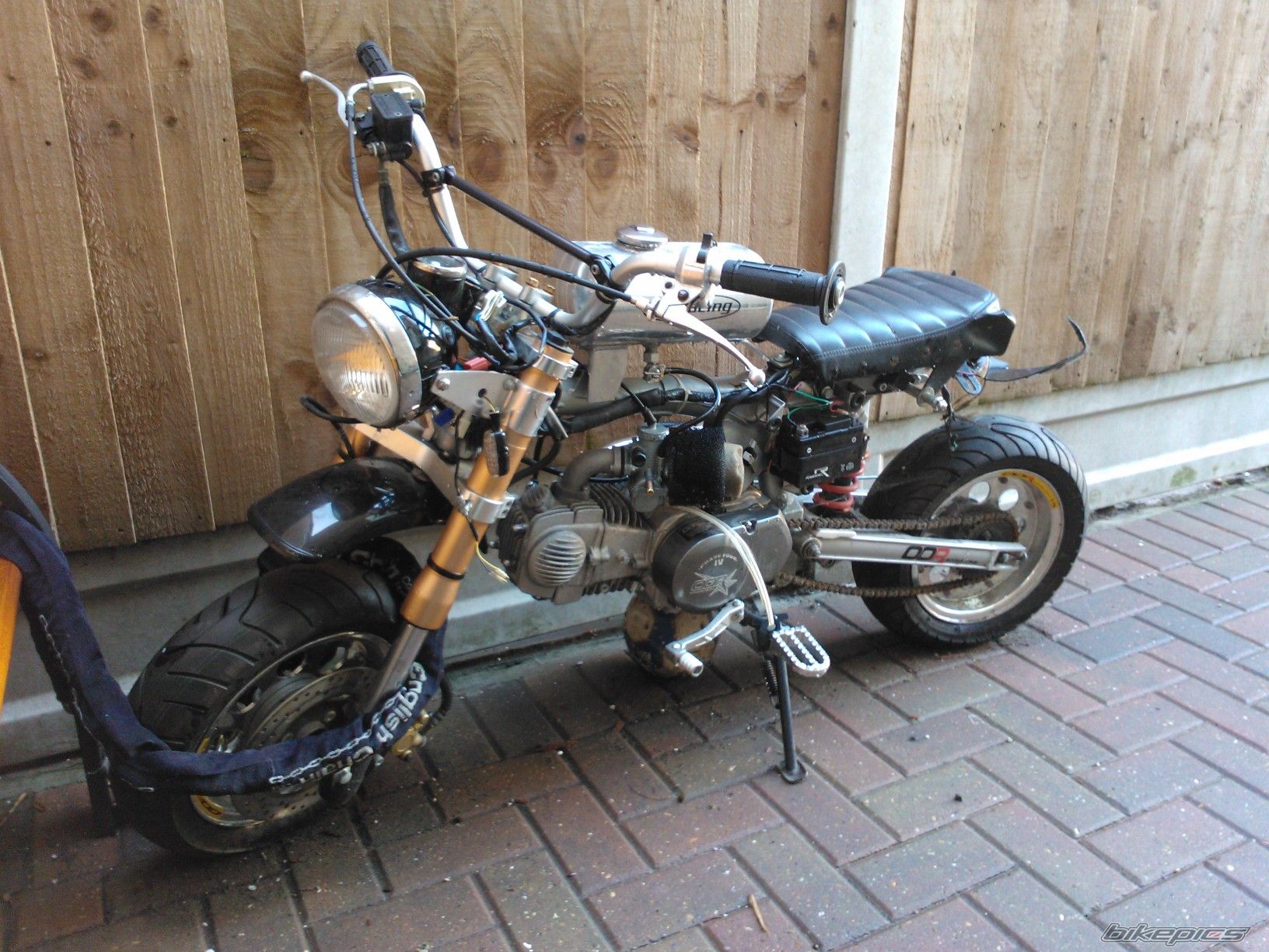 Photo 2468471
