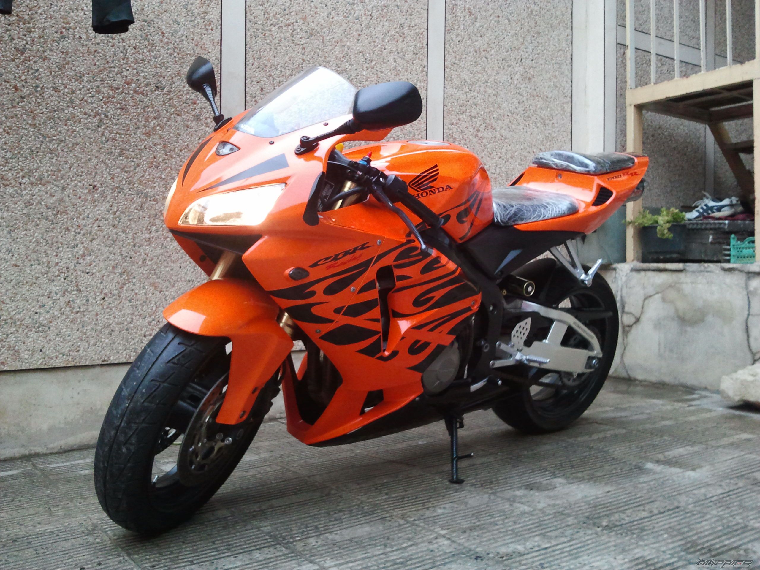 Photo 2468588
