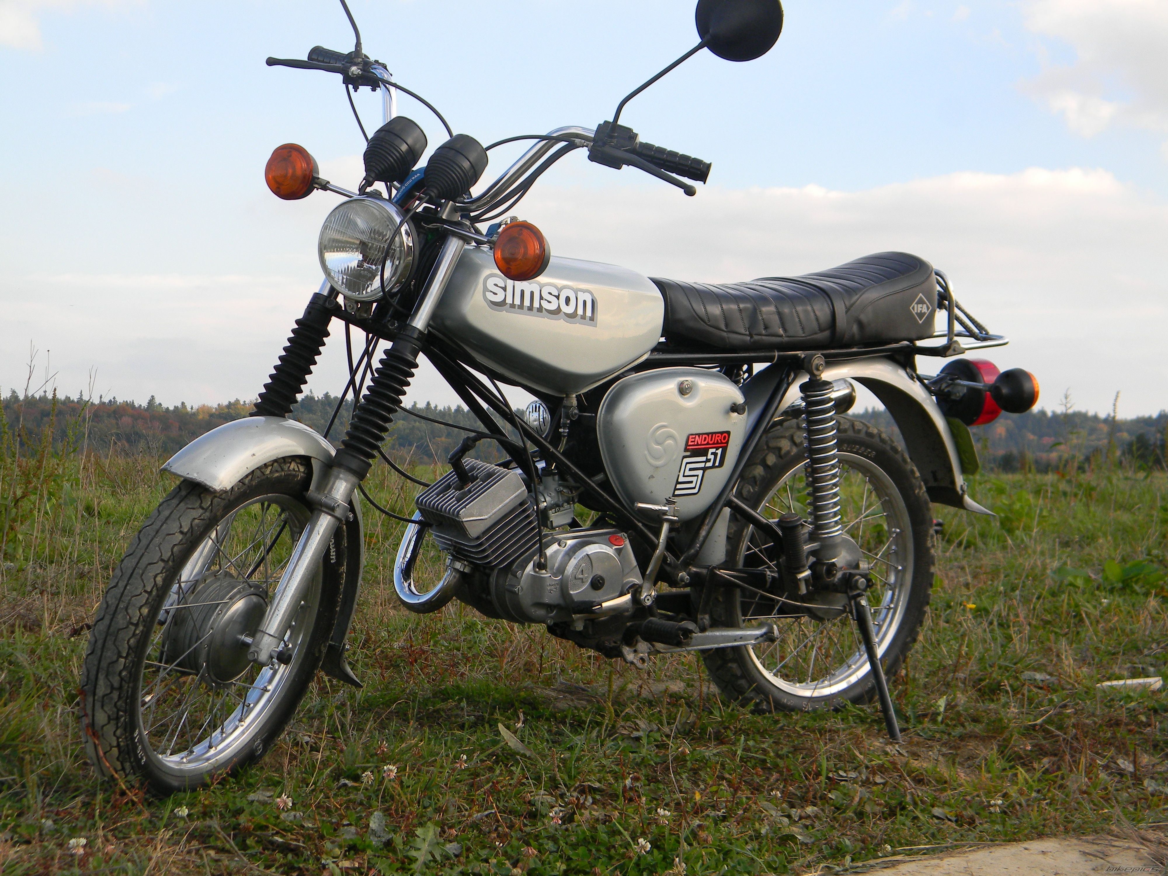 Photo 2468633