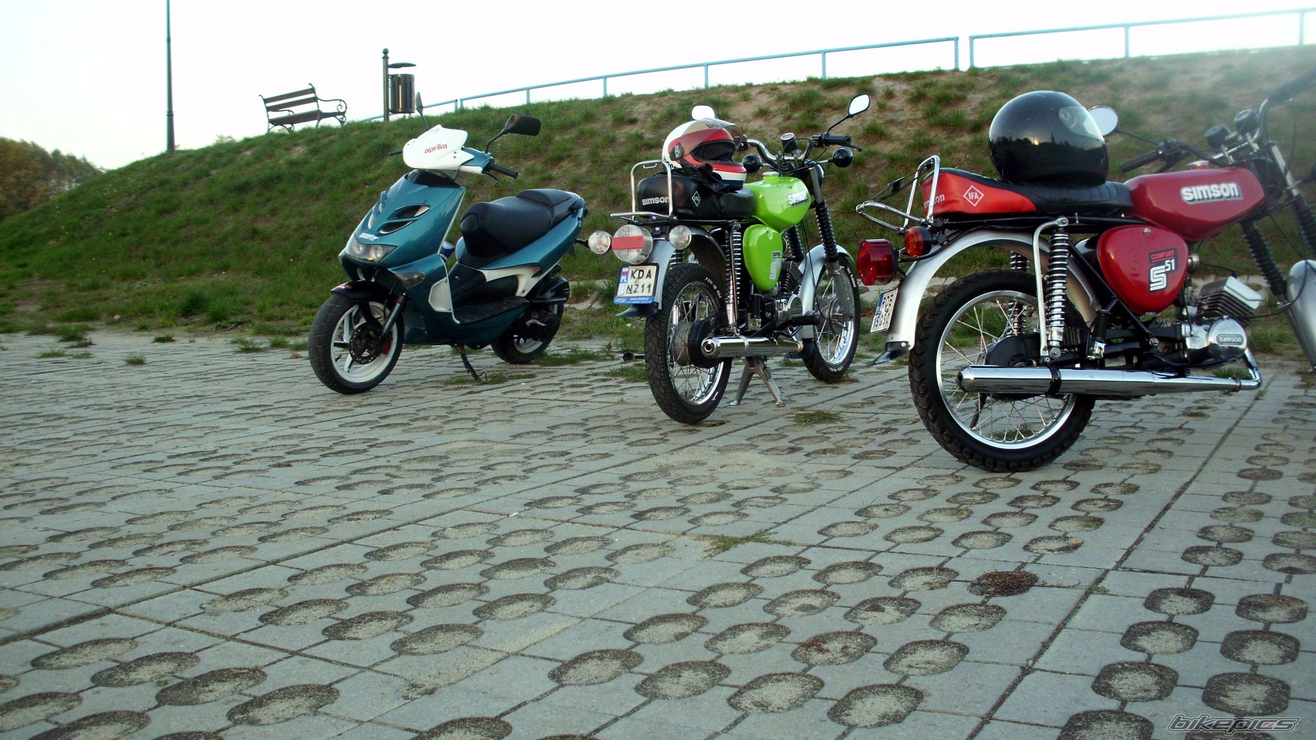 Photo 2468635