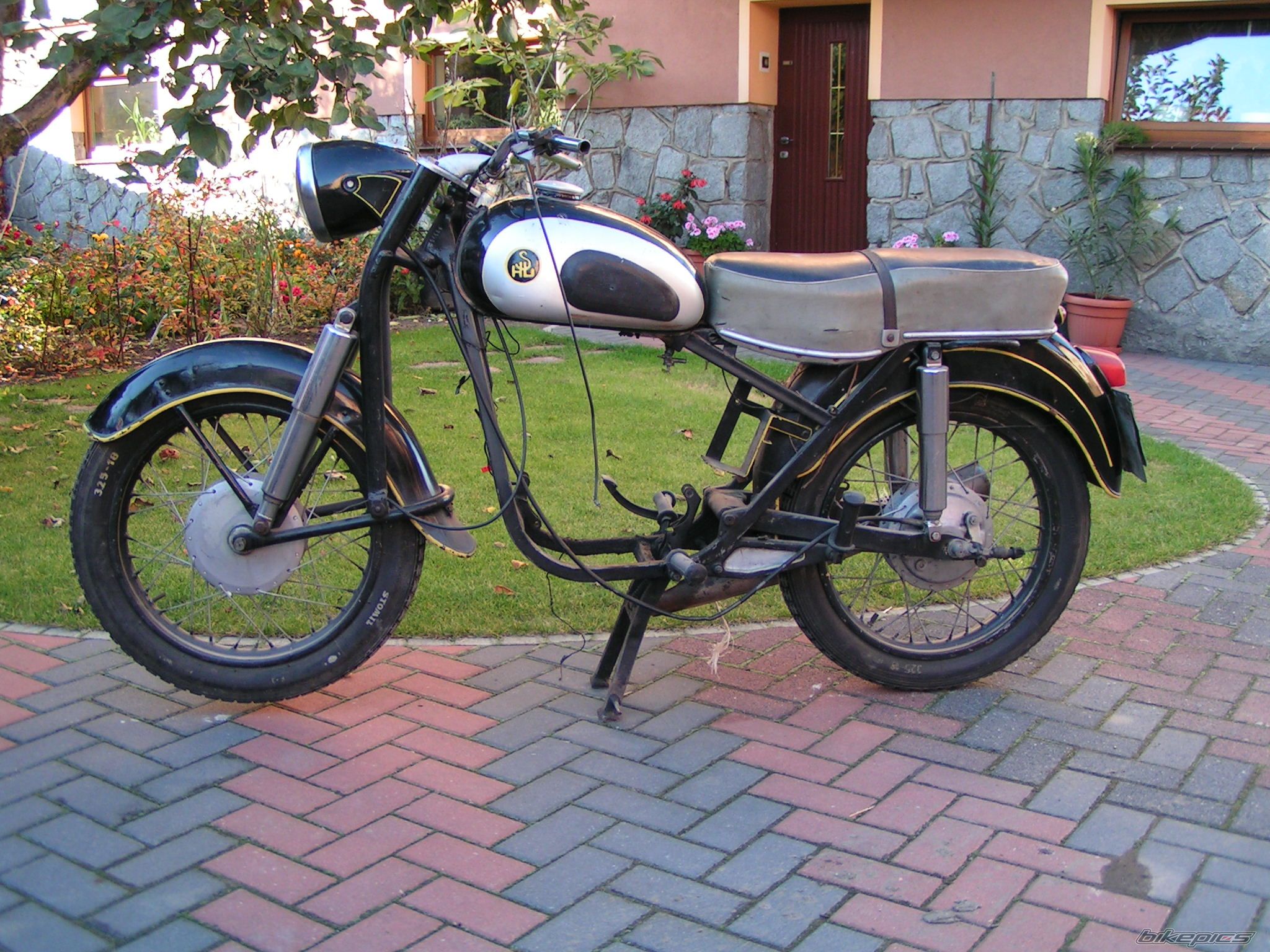 Photo 2468848