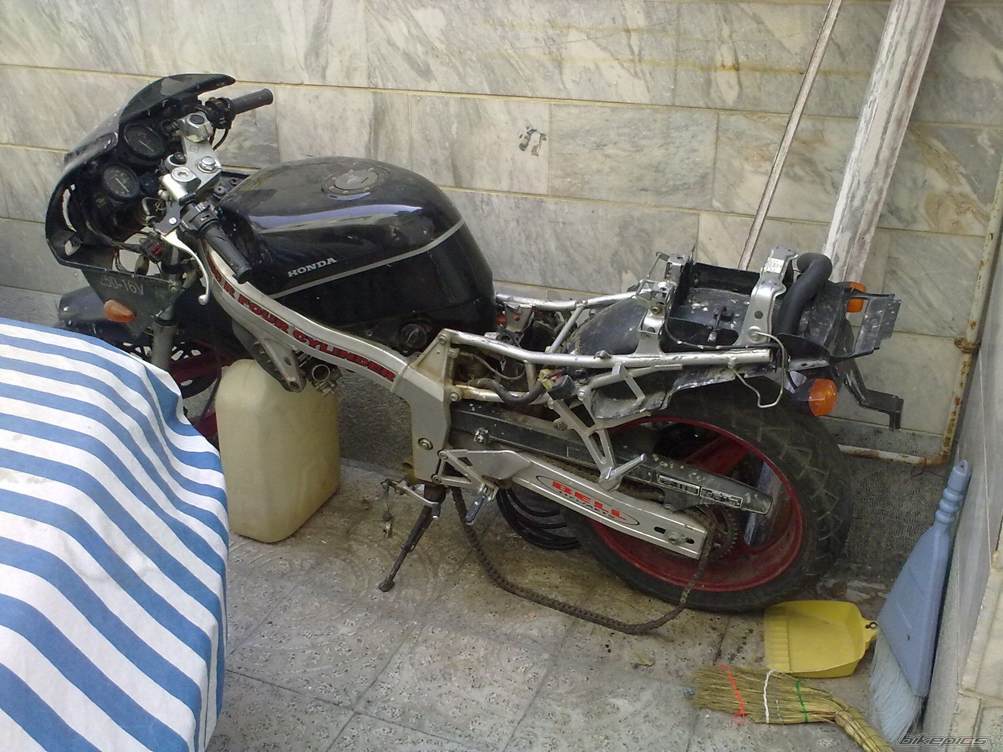 Photo 2469156