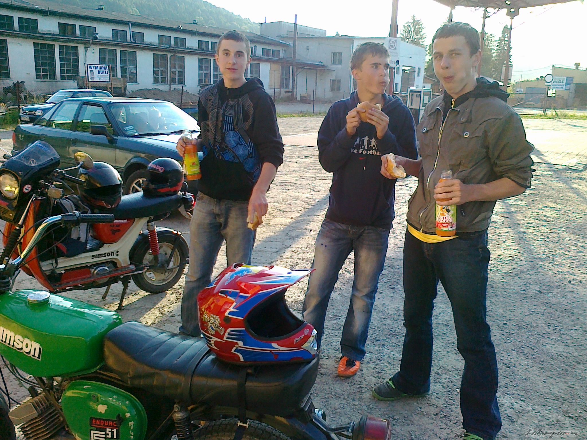 Photo 2469454