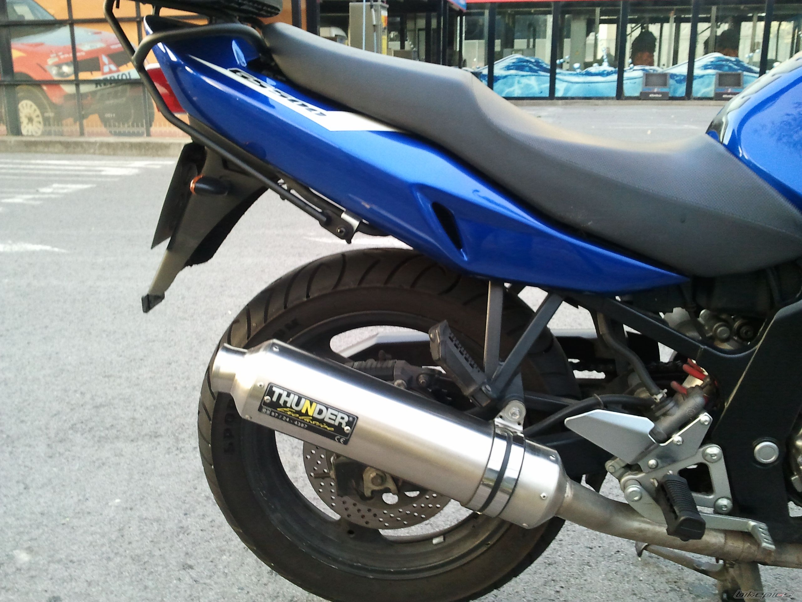 Photo 2469695