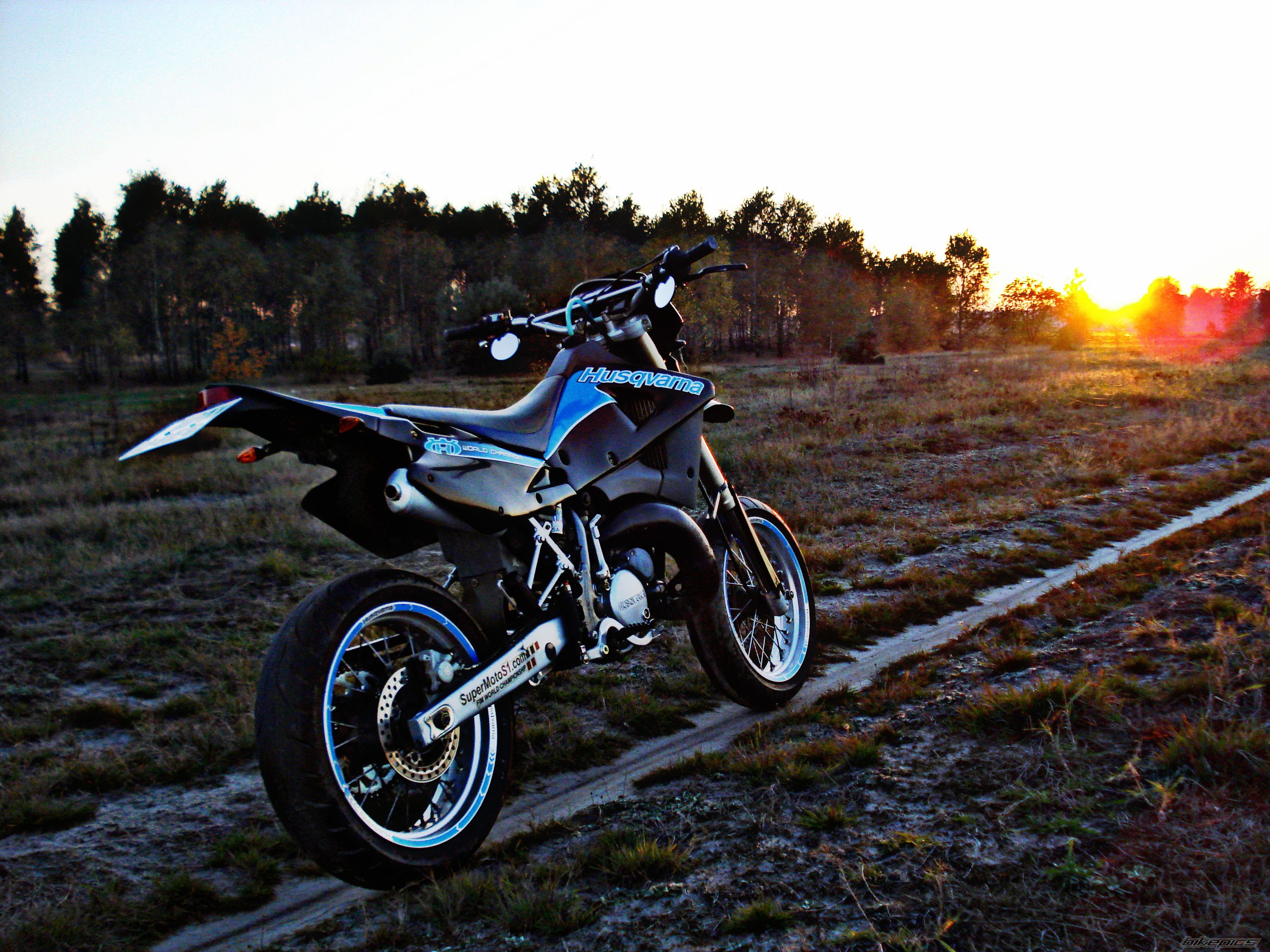Photo 2469978