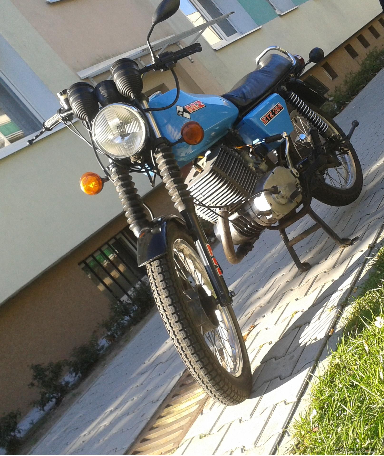 Photo 2471811