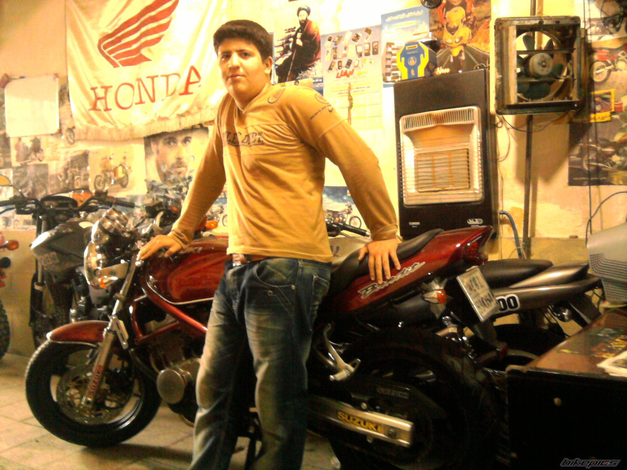 Photo 2471888