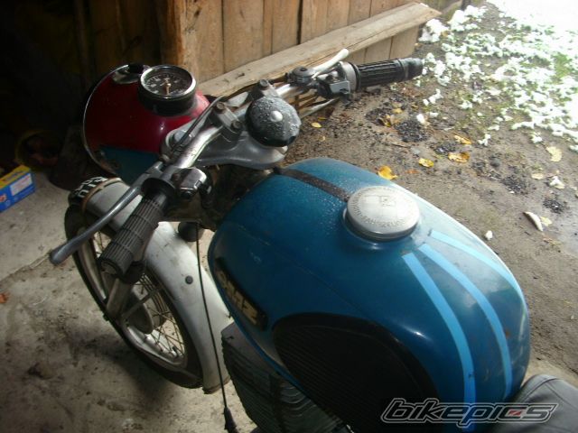Photo 2472982