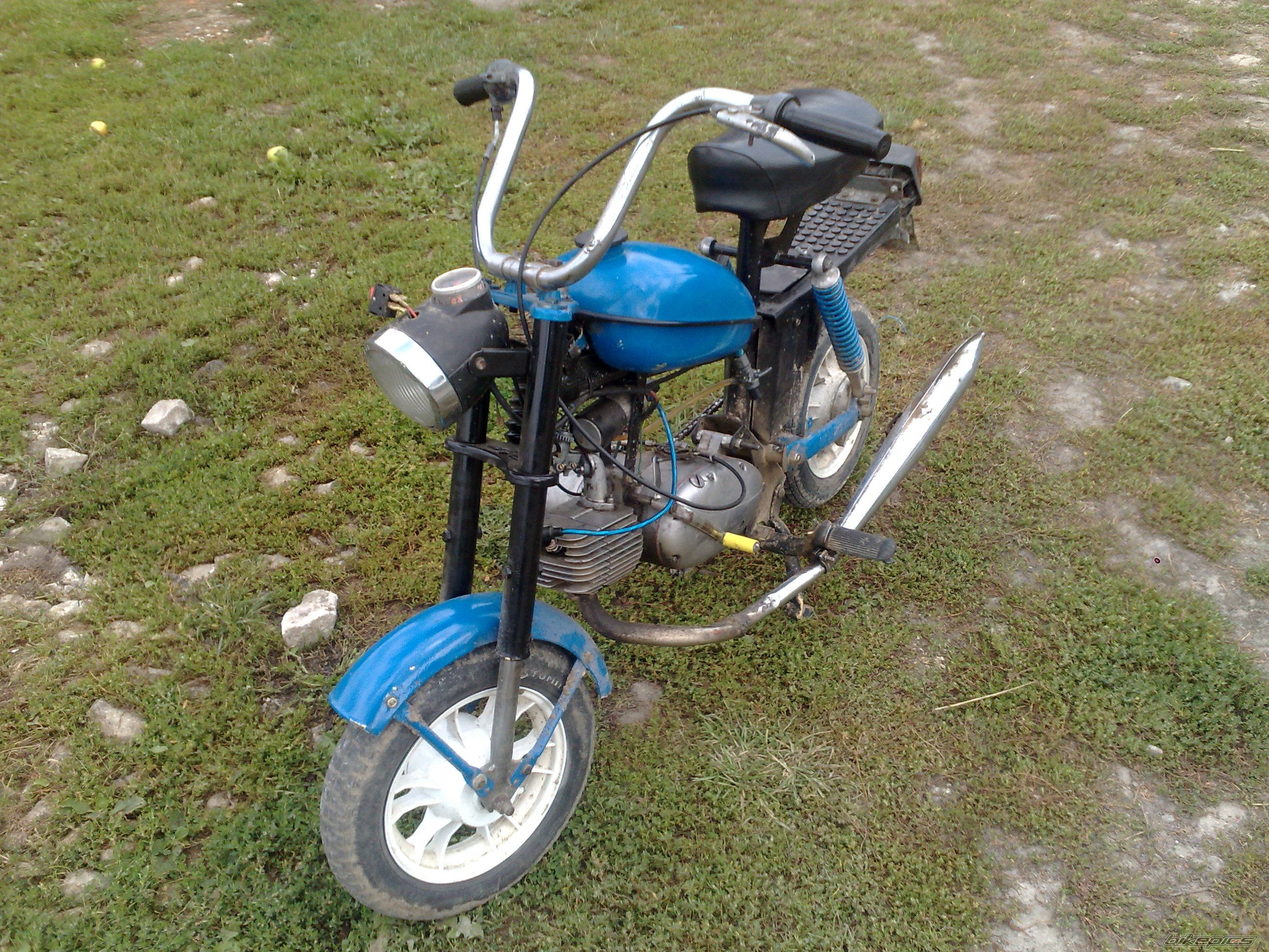 Pony z silnikiem jawki