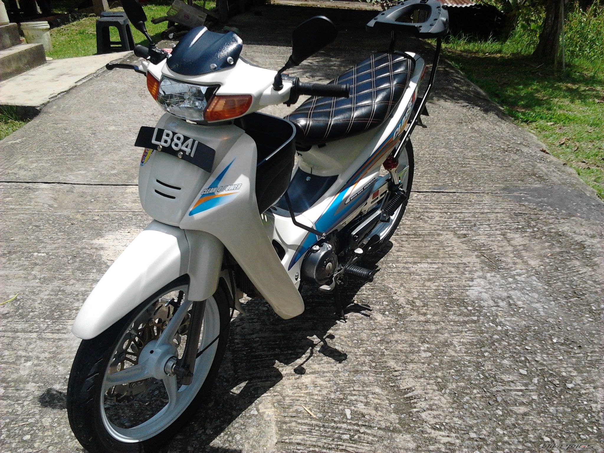 Photo 2473879