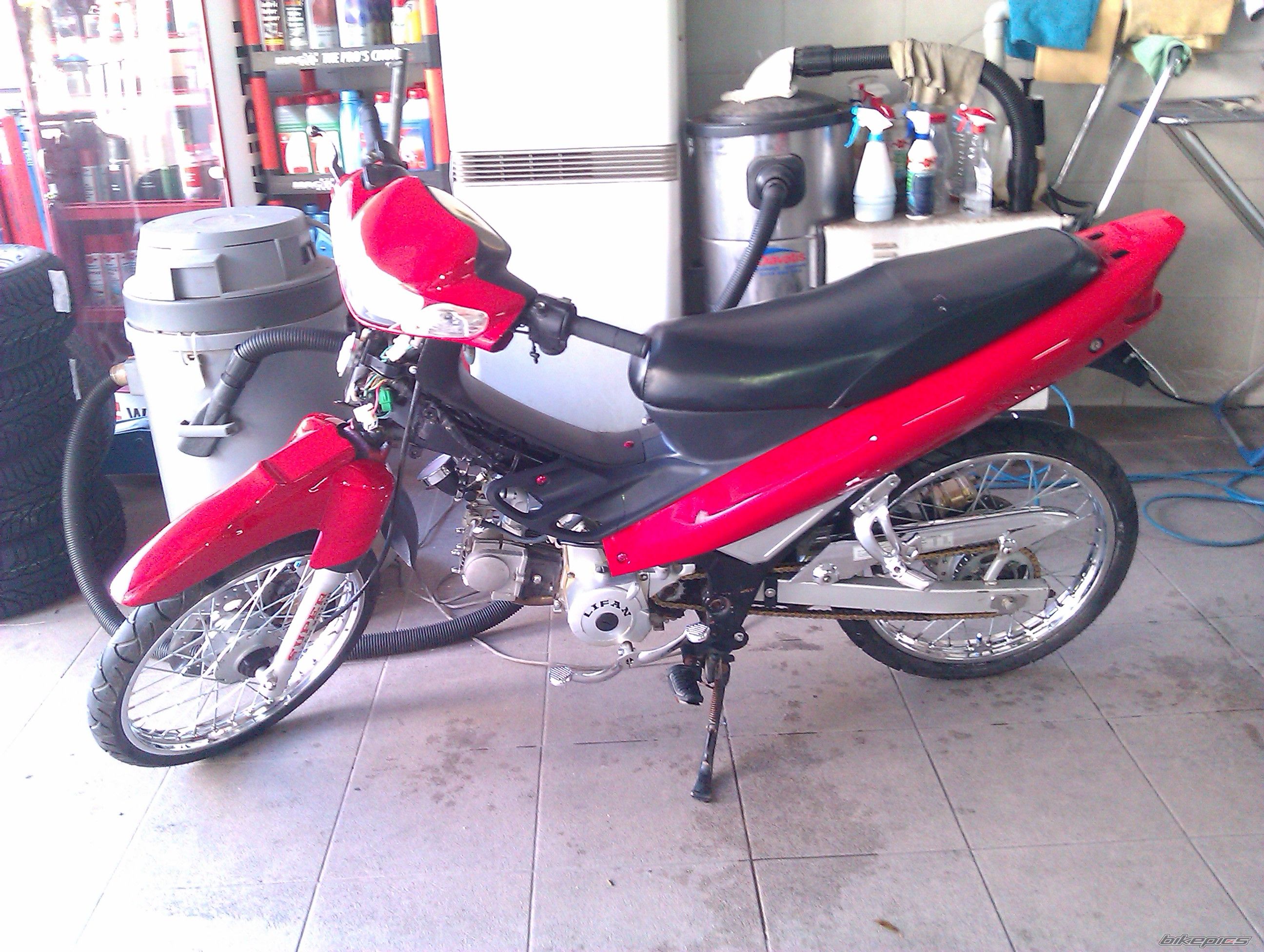 Photo 2474588