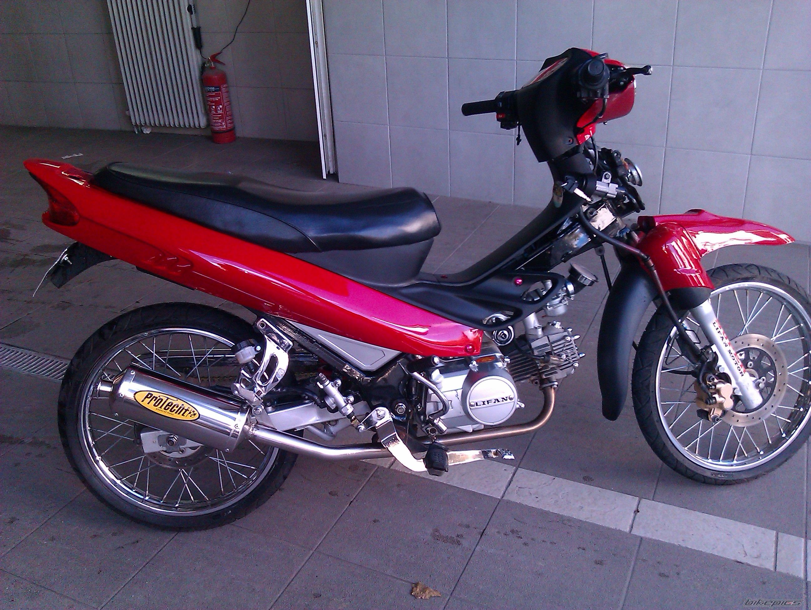 Photo 2474589