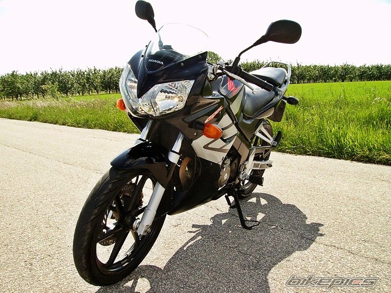 Photo 2475223