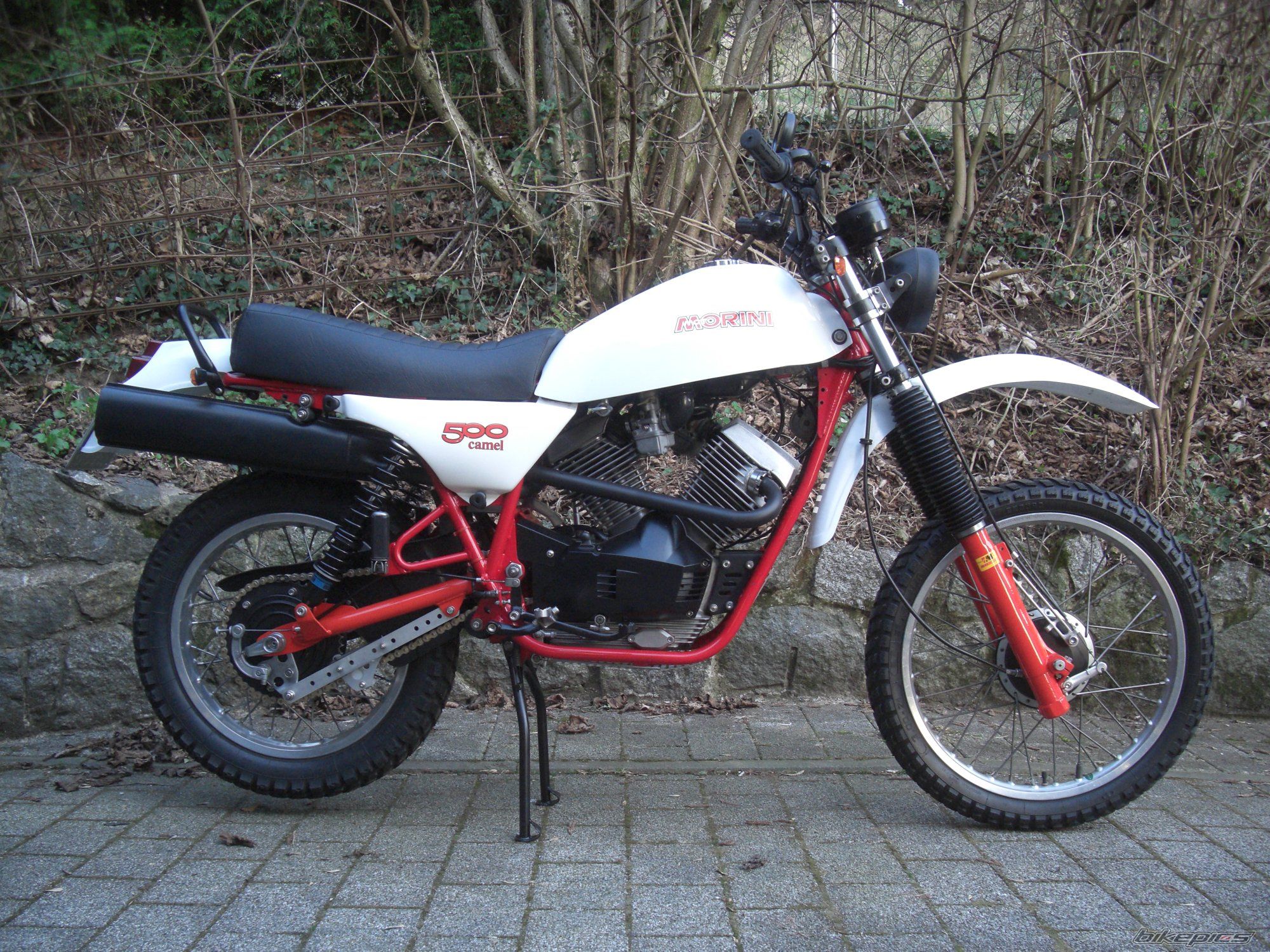Photo 2475247