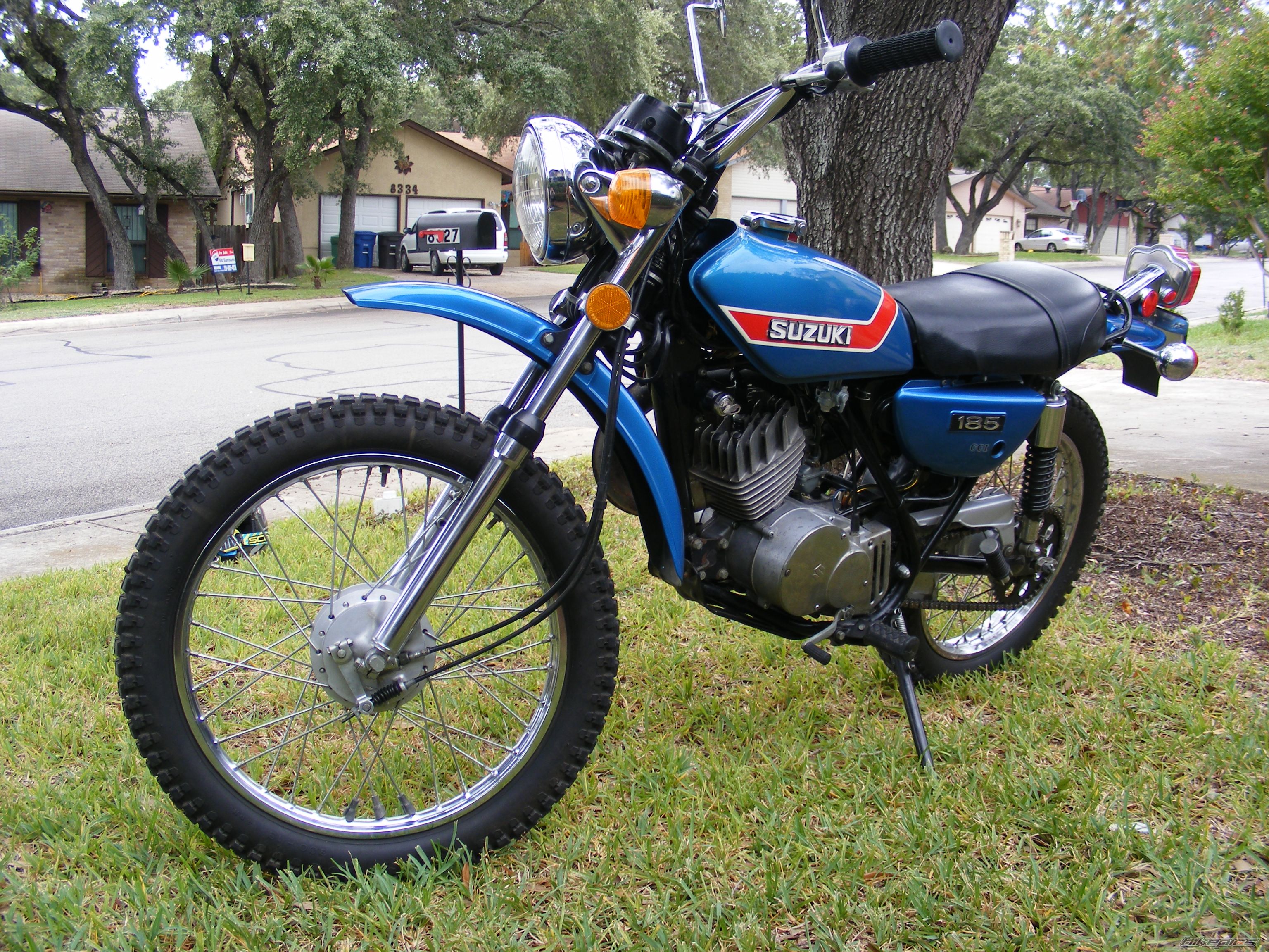 Photo 2475869