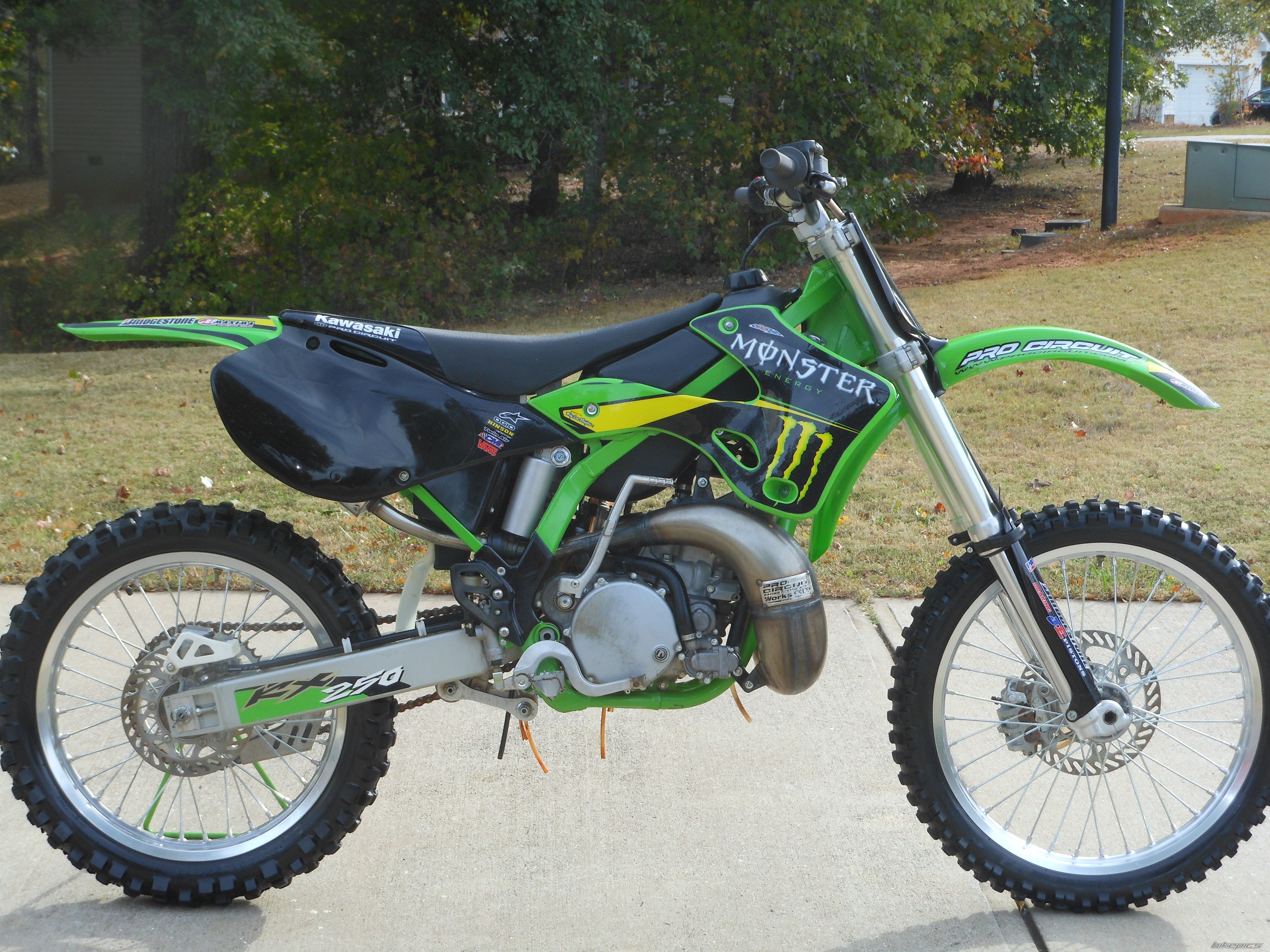 Photo 2475917