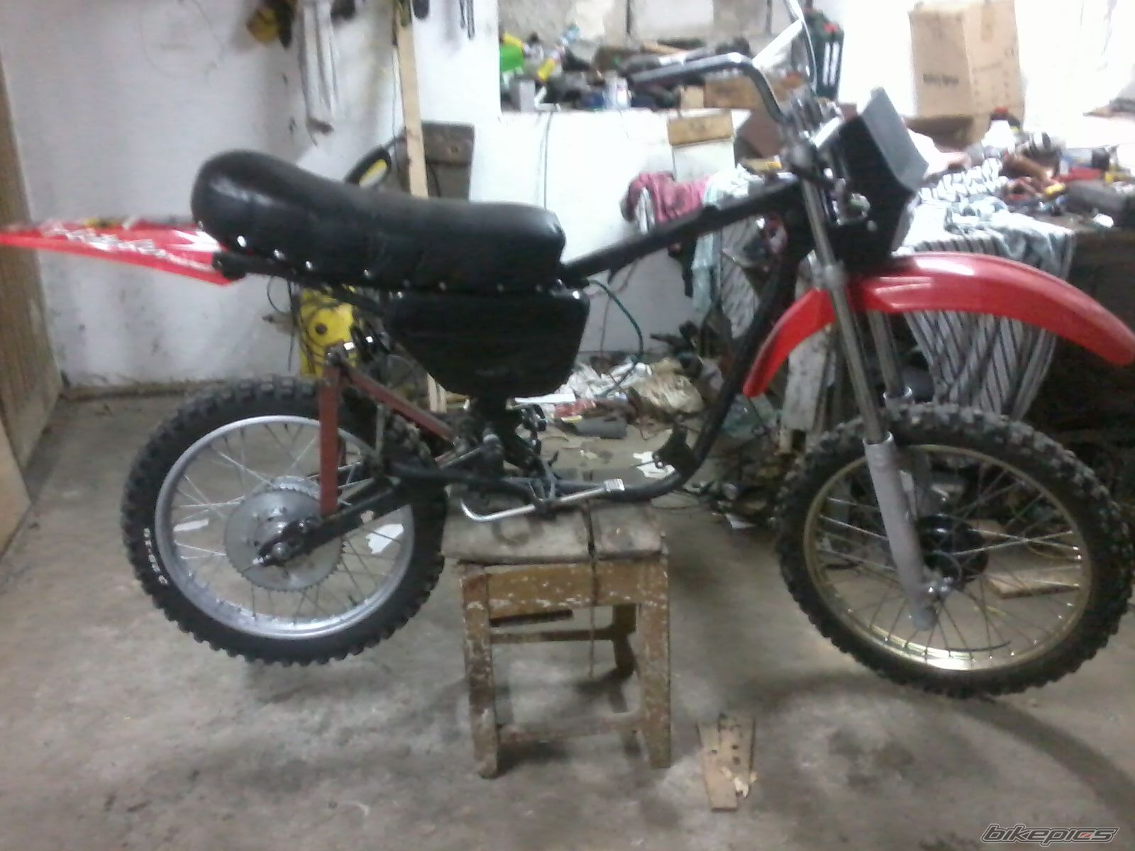 Photo 2475919