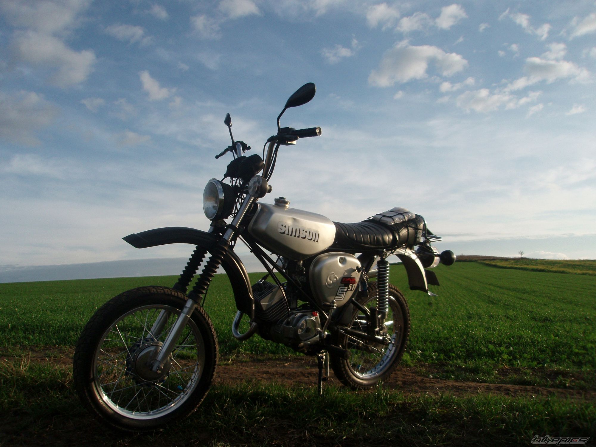 Photo 2475963