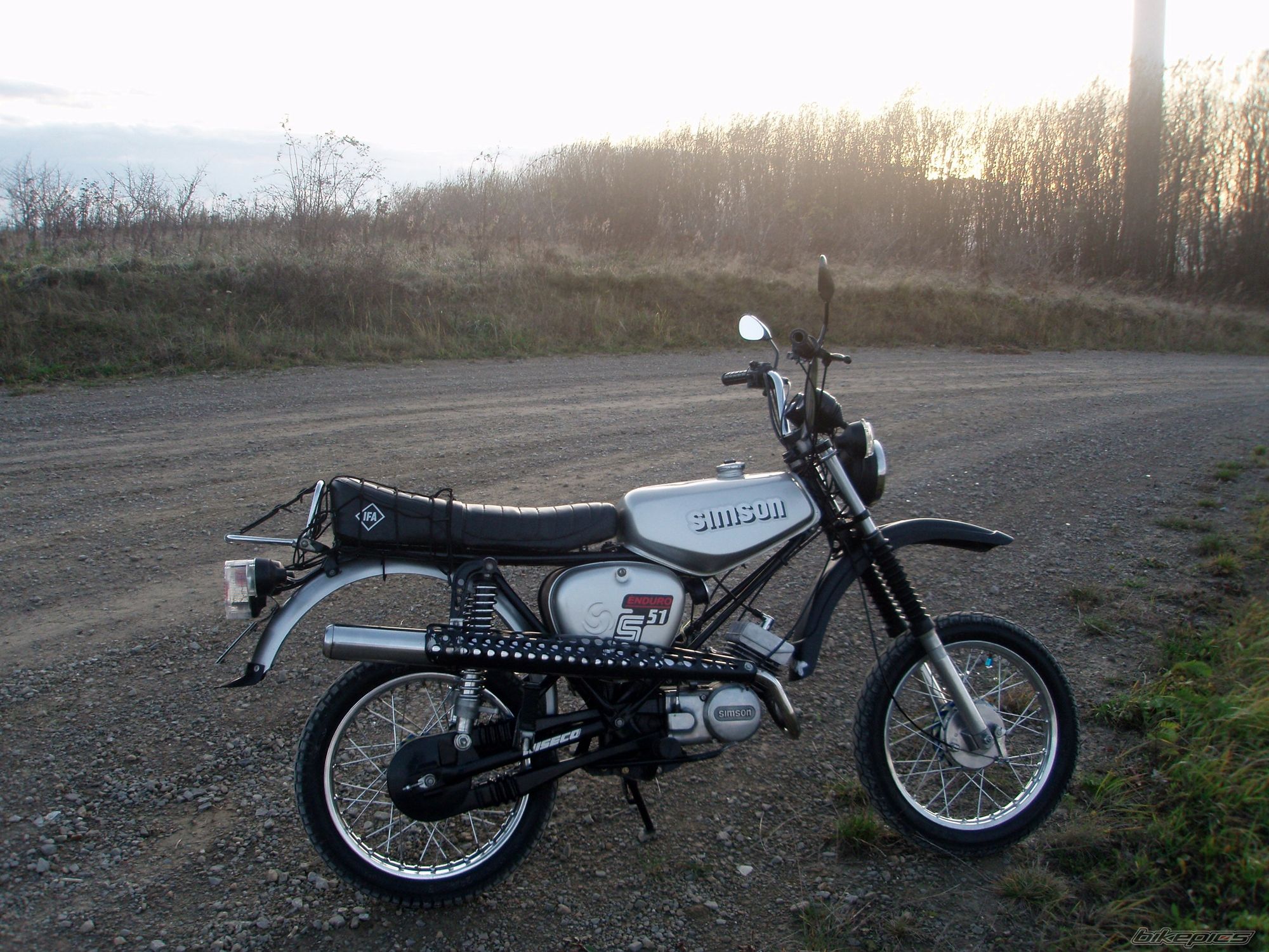 Photo 2475976