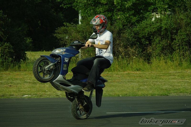Photo 2475996