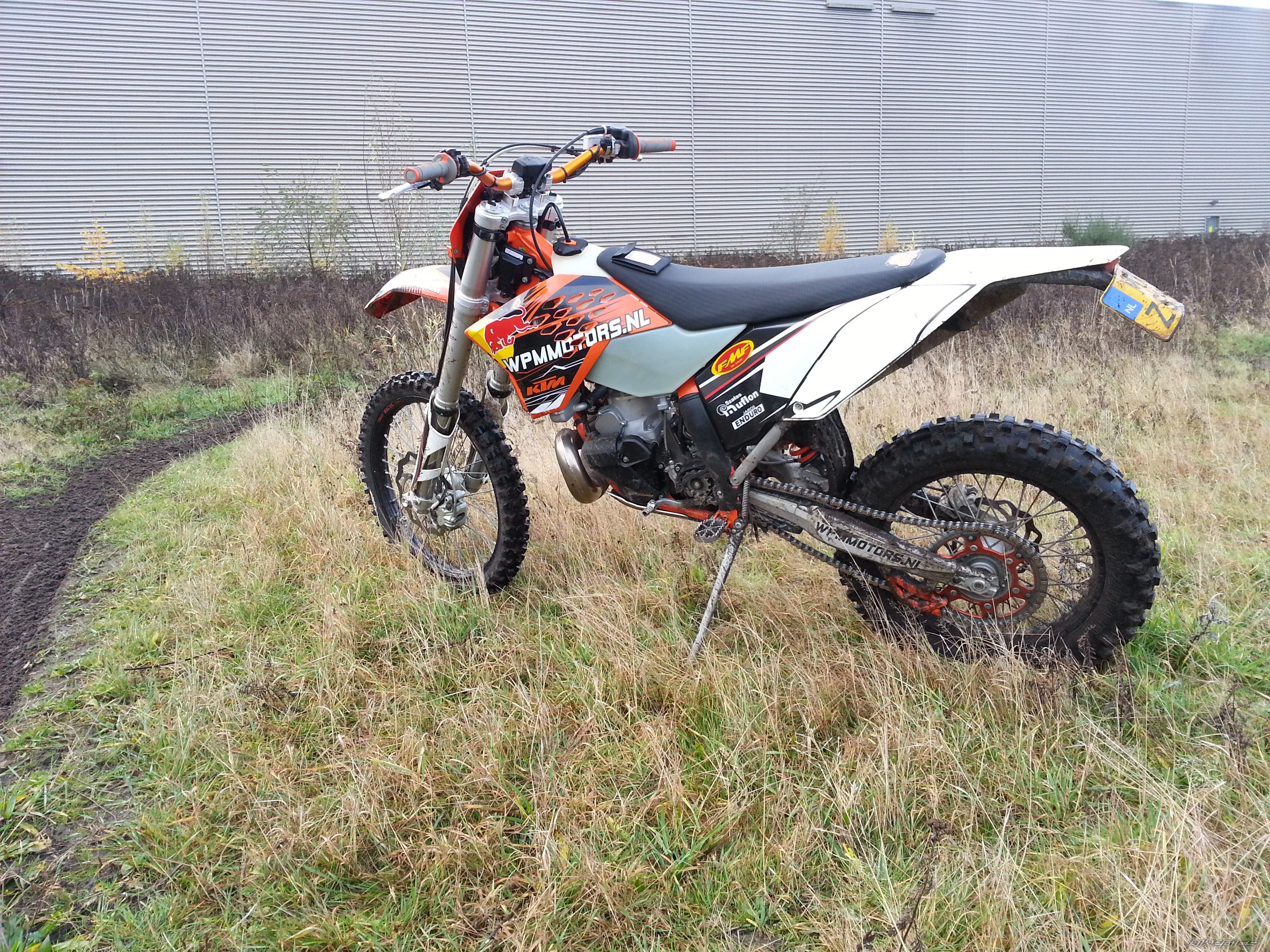Photo 2478025
