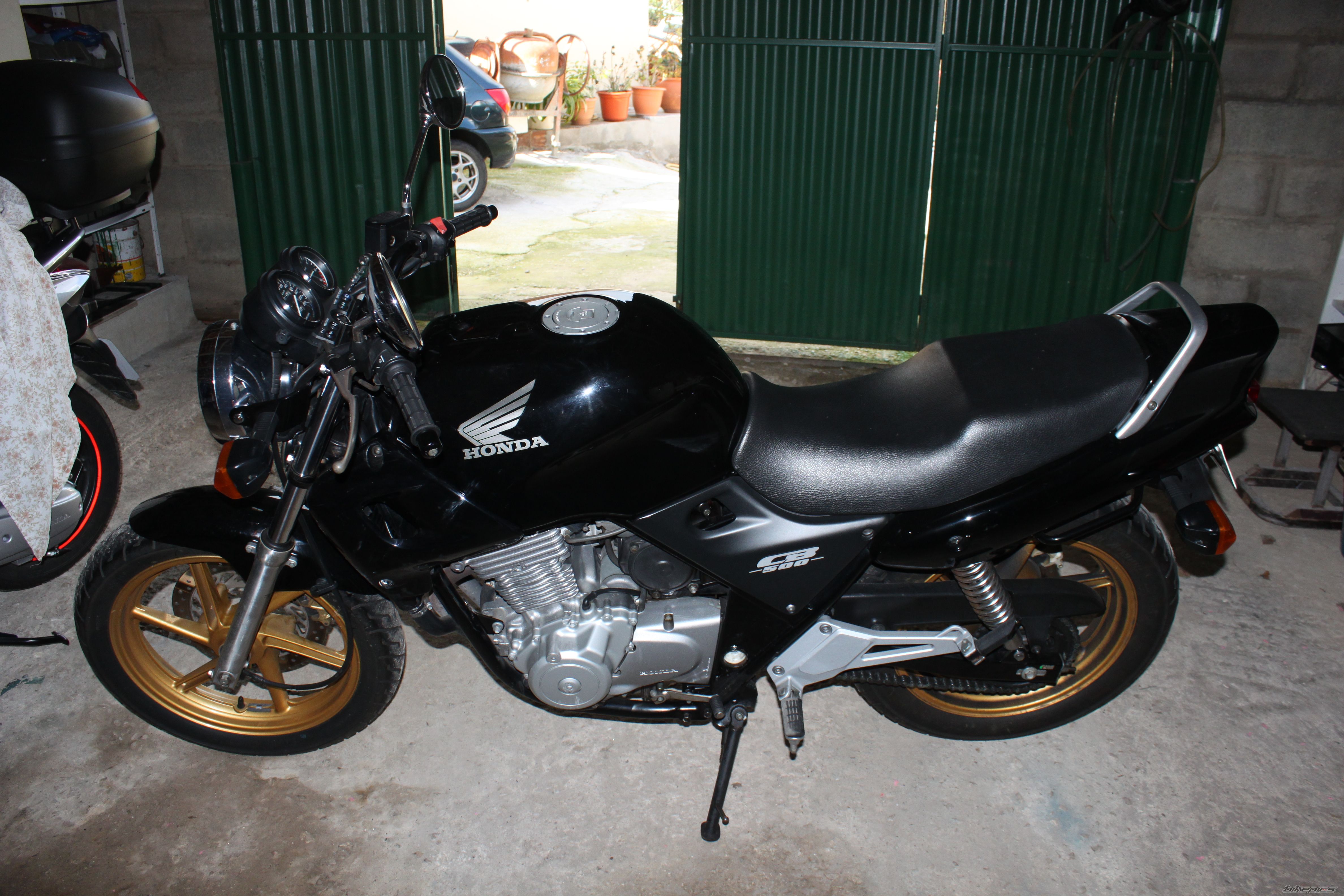 Photo 2478055