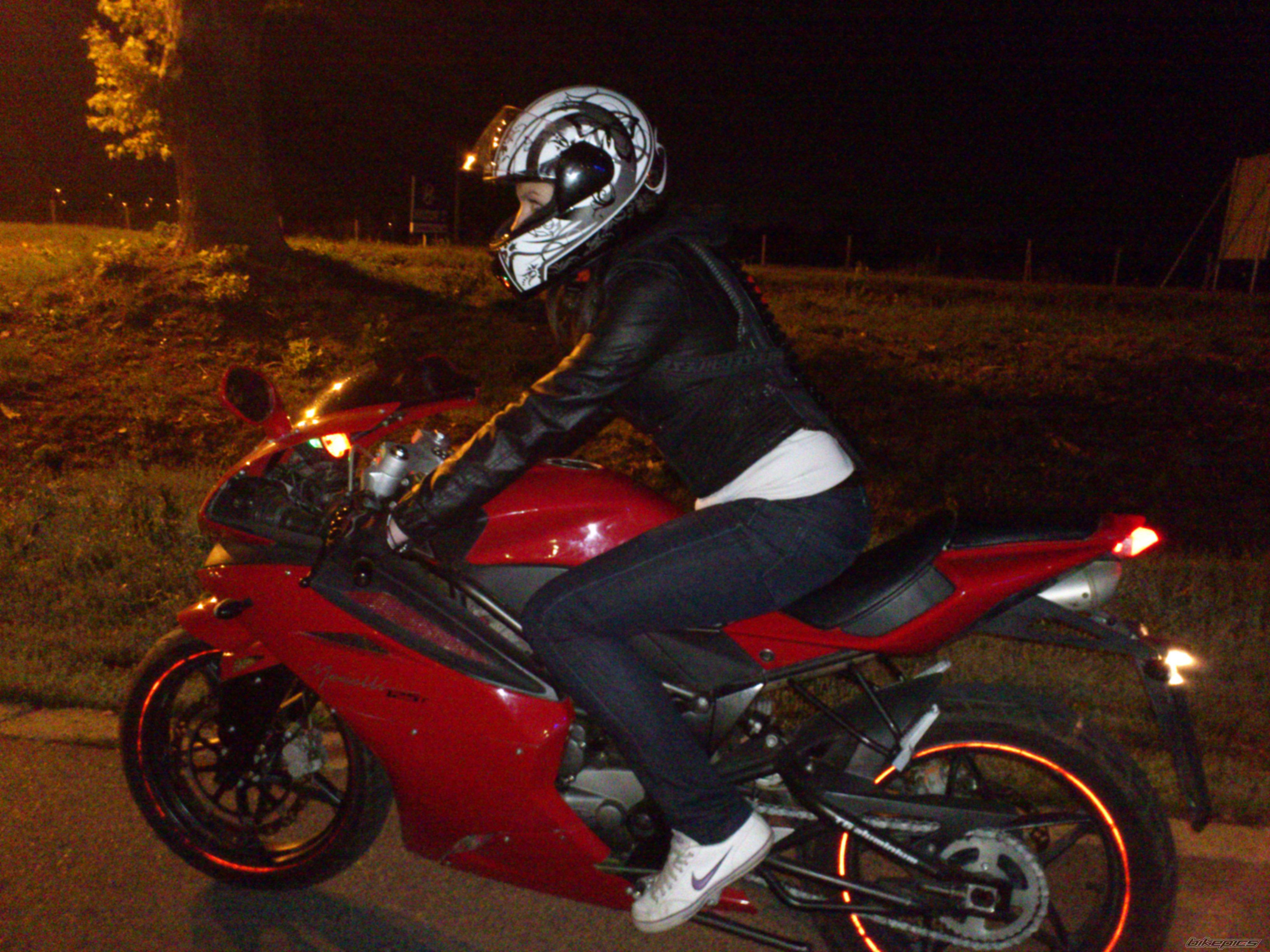 Photo 2478435