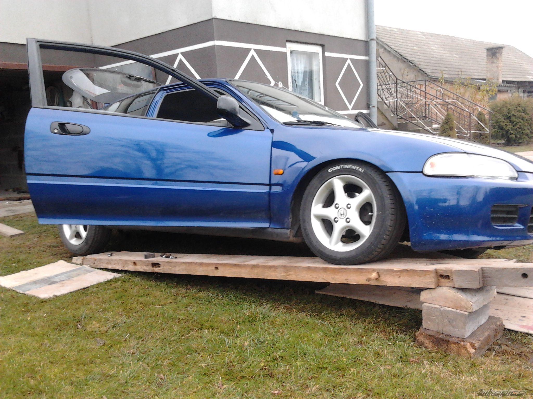 Photo 2479531