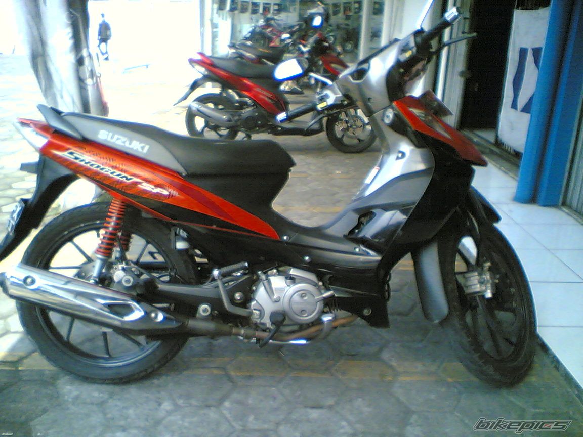 Photo 2480849