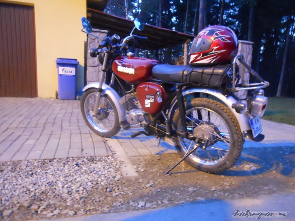 Photo 2480996