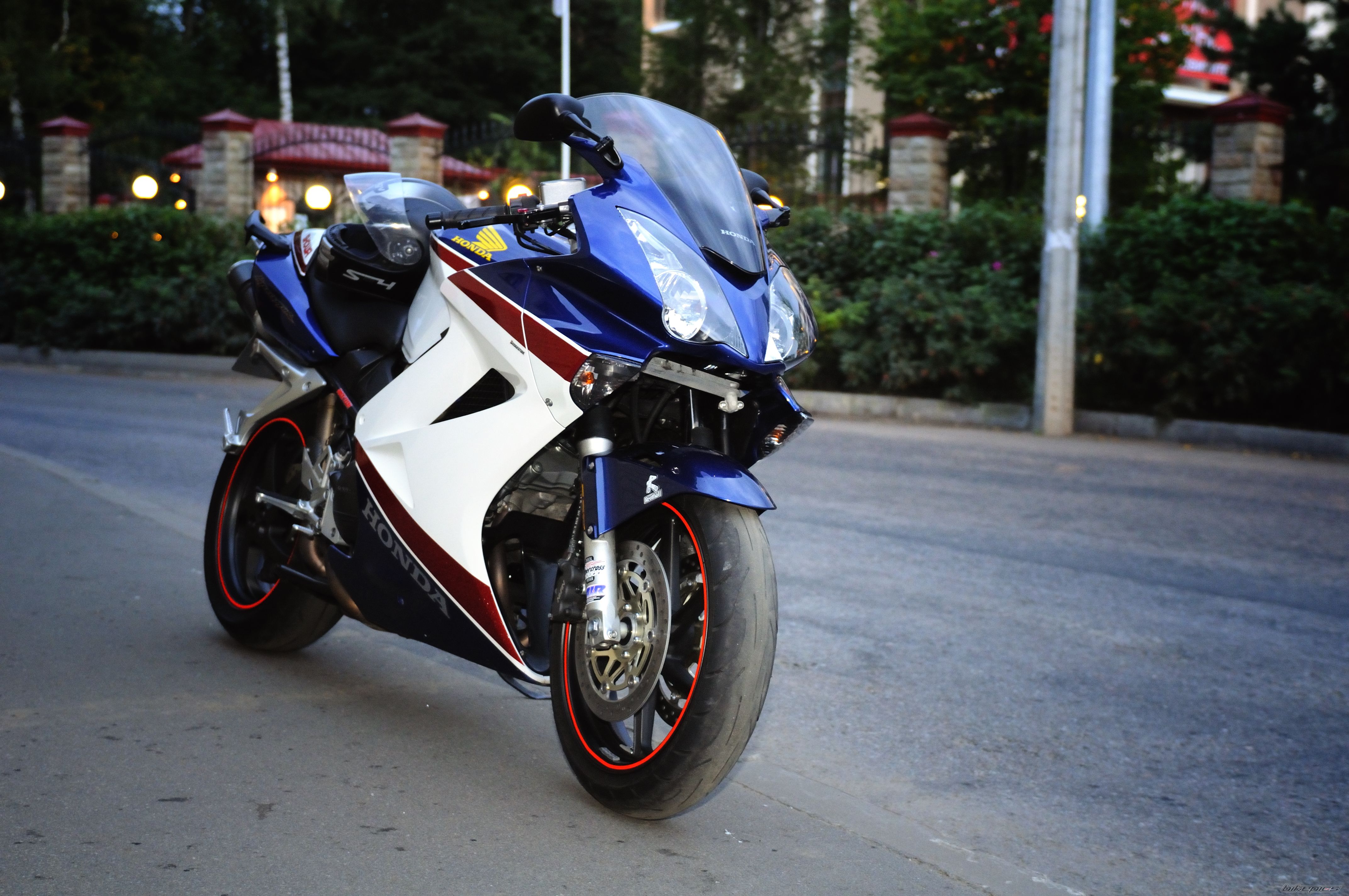 Photo 2481413