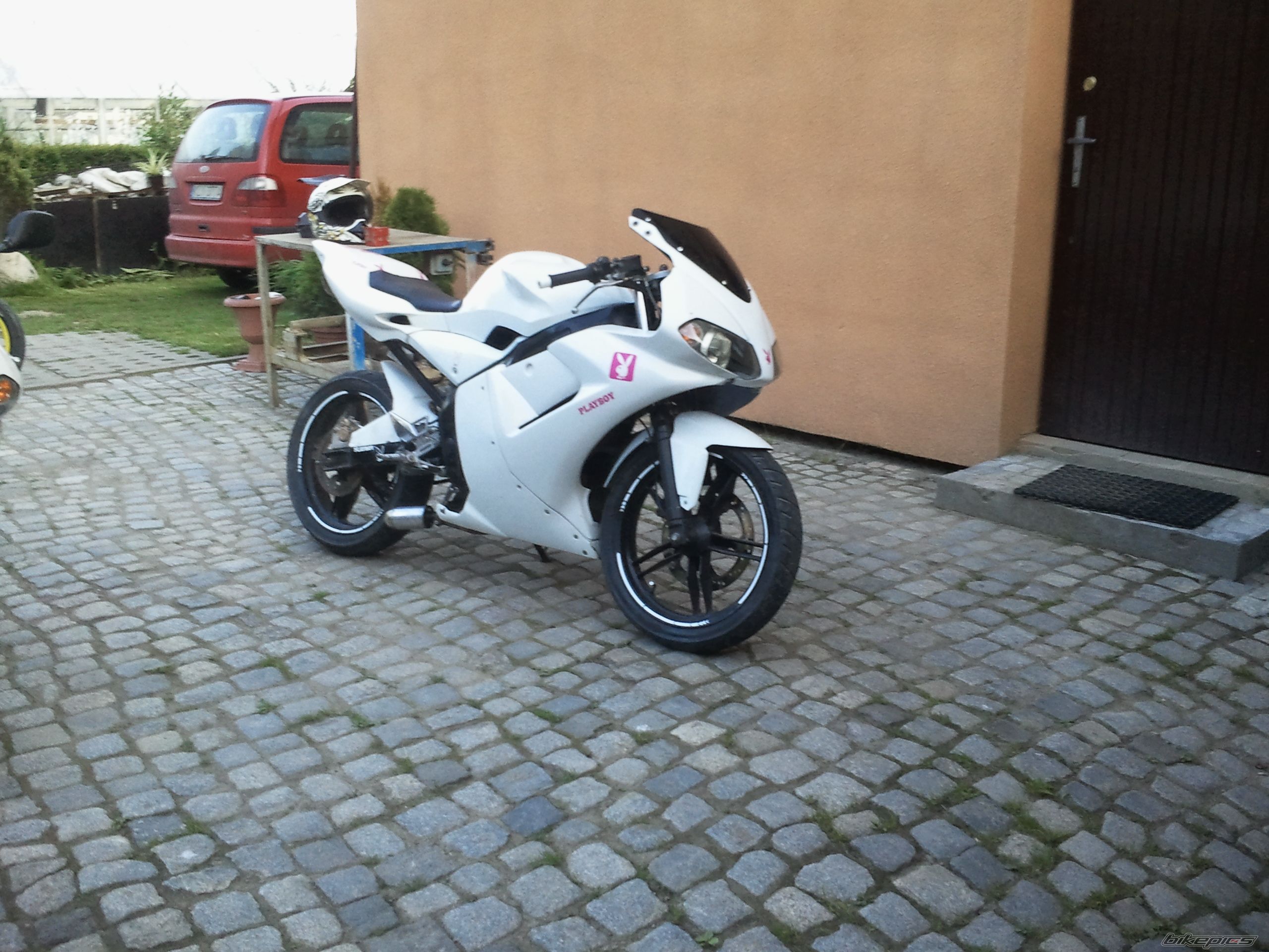 Photo 2481843