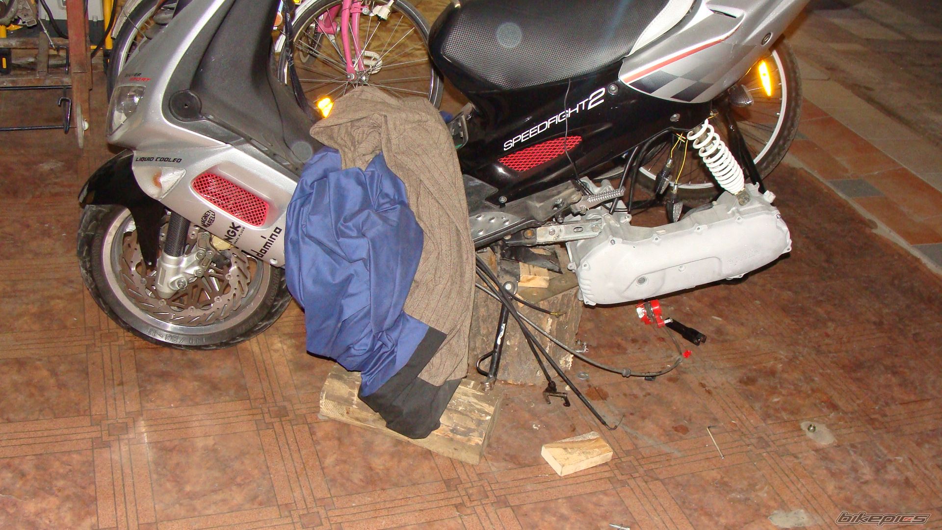 Photo 2482894