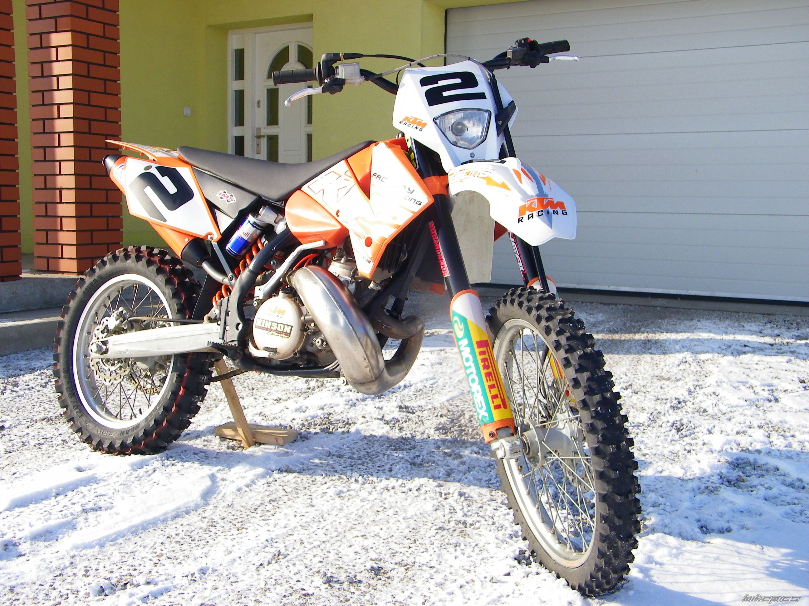 Photo 2487213