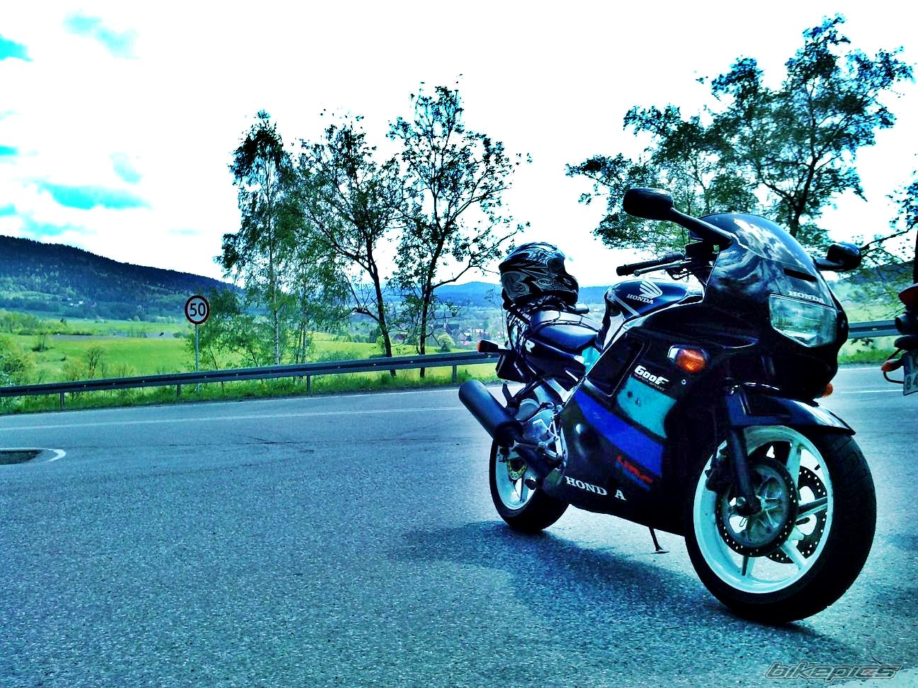 Photo 2487640