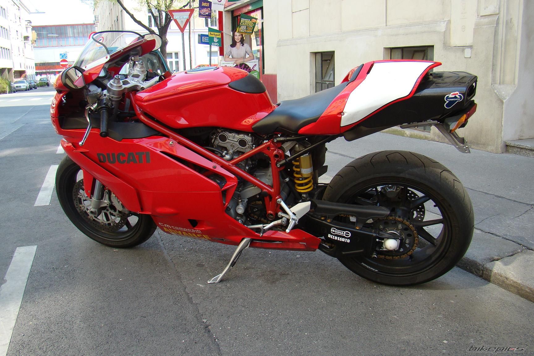 Photo 2487809