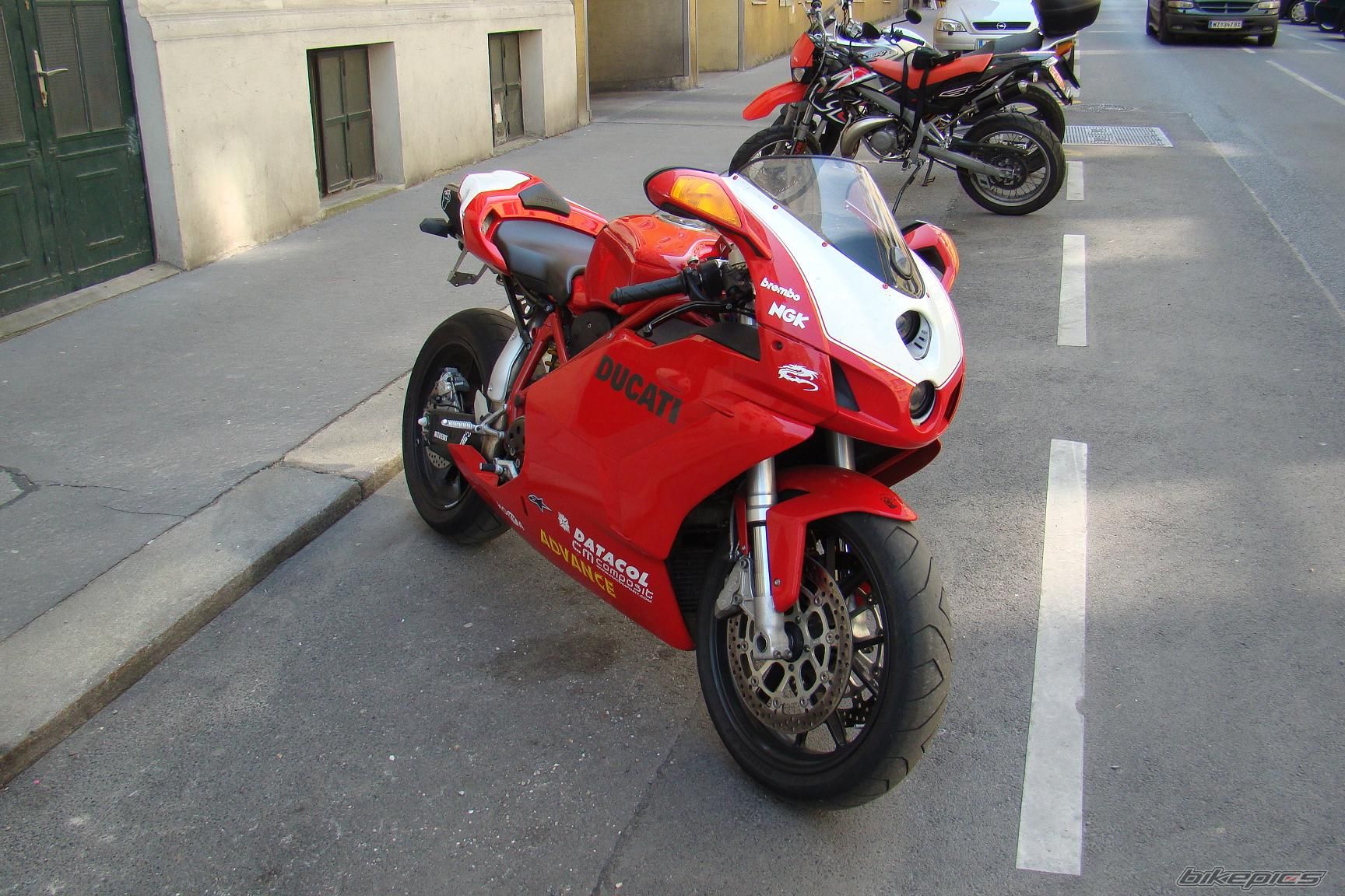 Photo 2487810