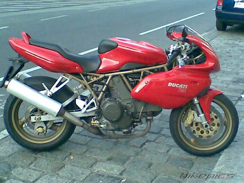 Photo 2487843