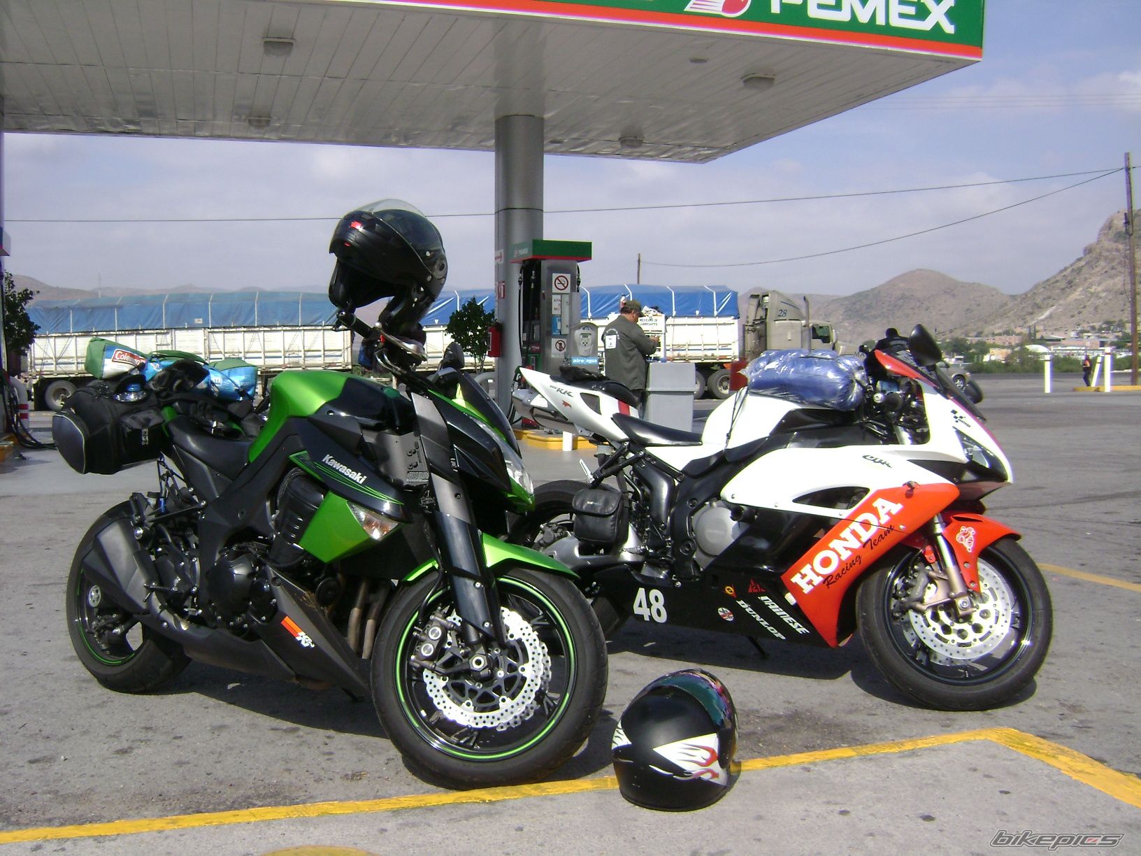 Photo 2489439