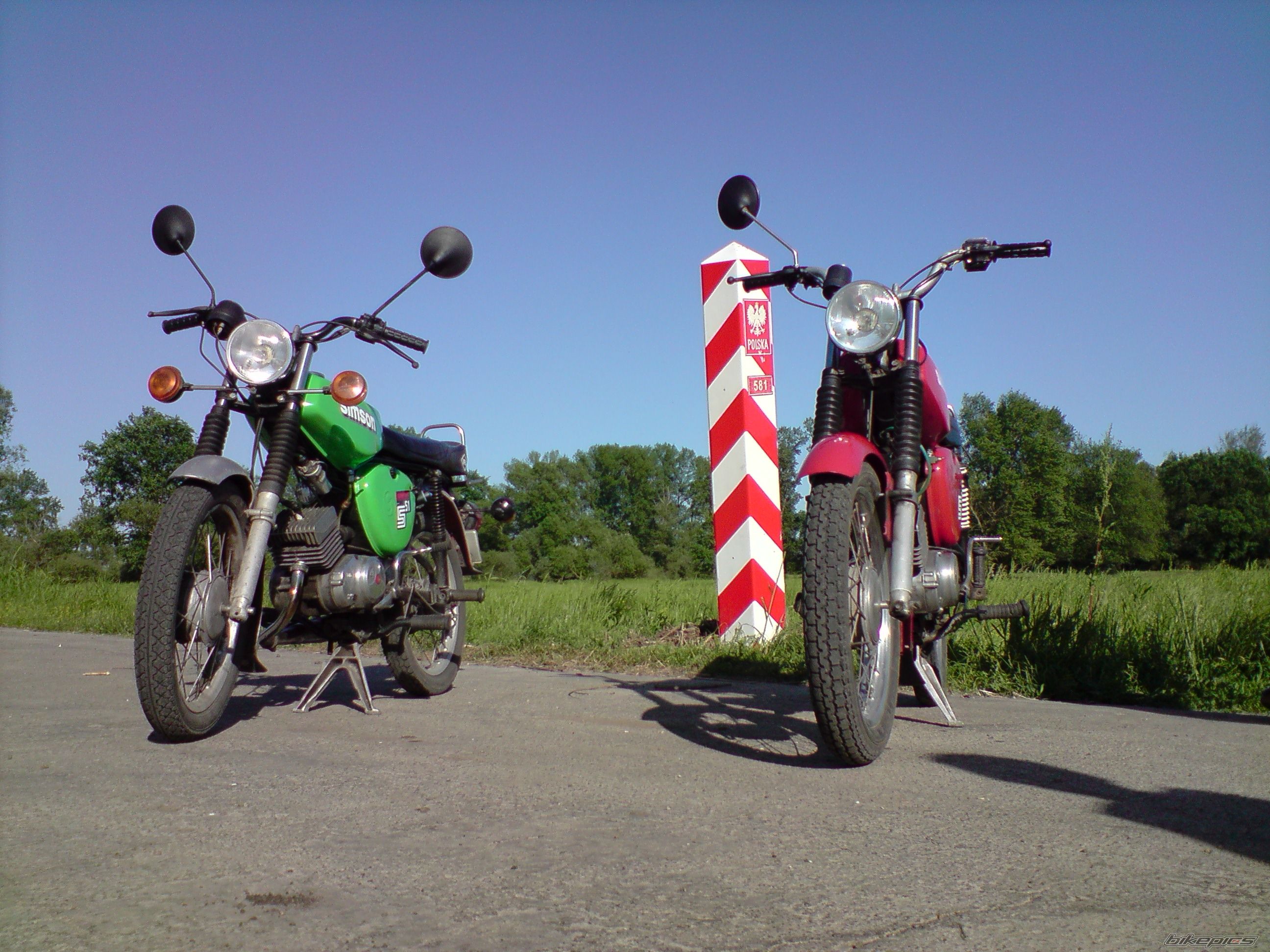 Photo 2489906