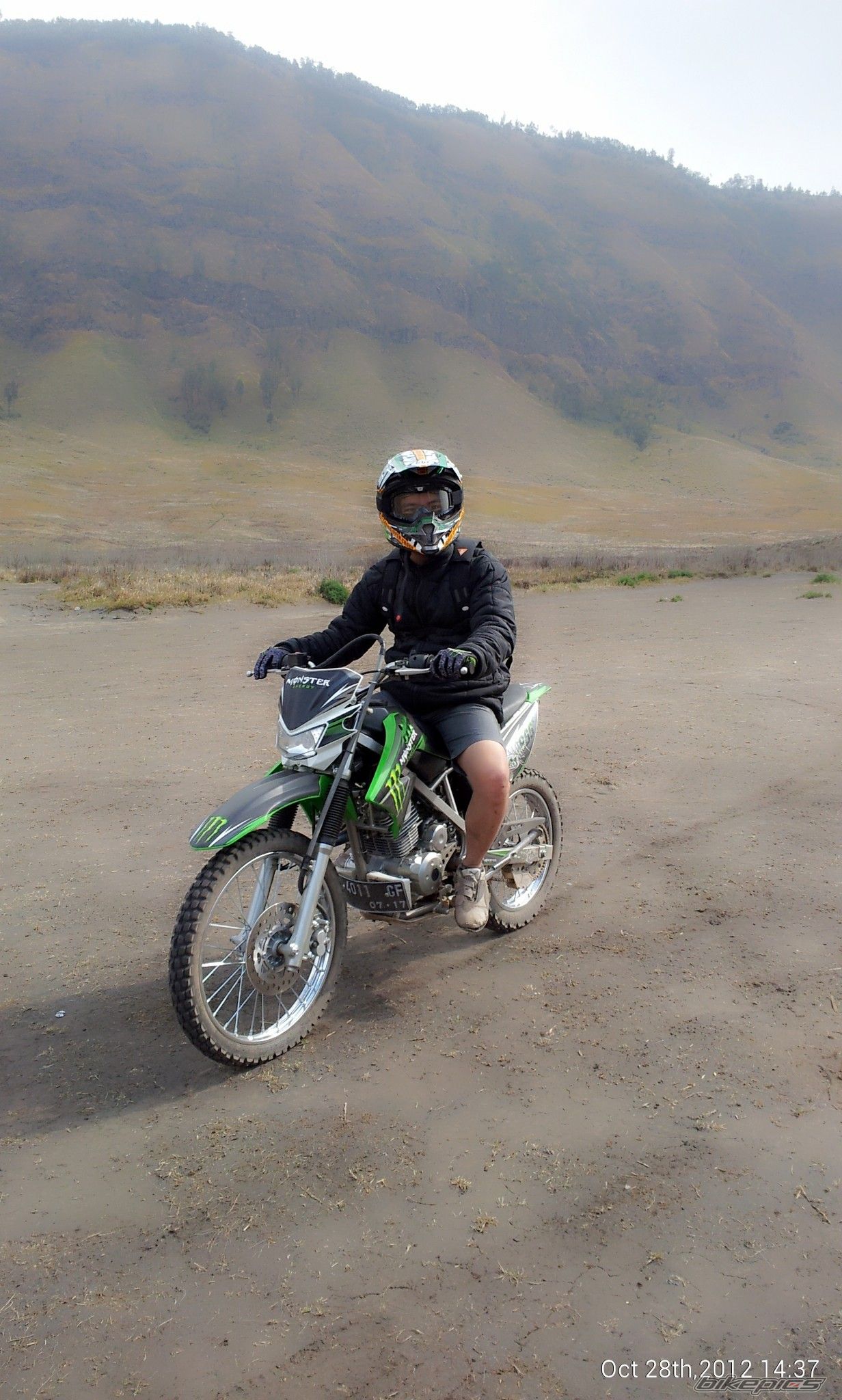 Photo 2489996