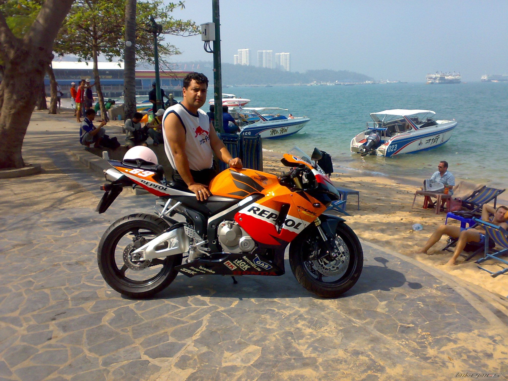 Photo 2491675