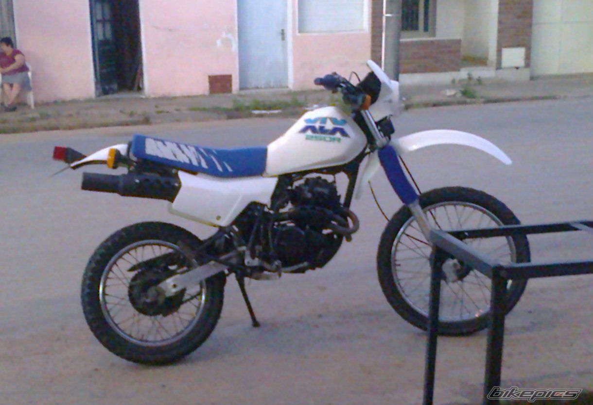Photo 2493225