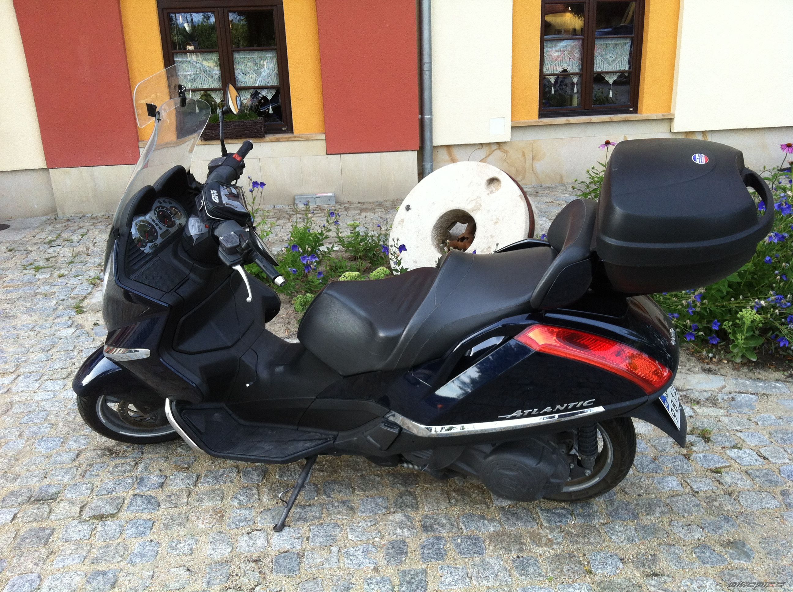 Photo 2493602