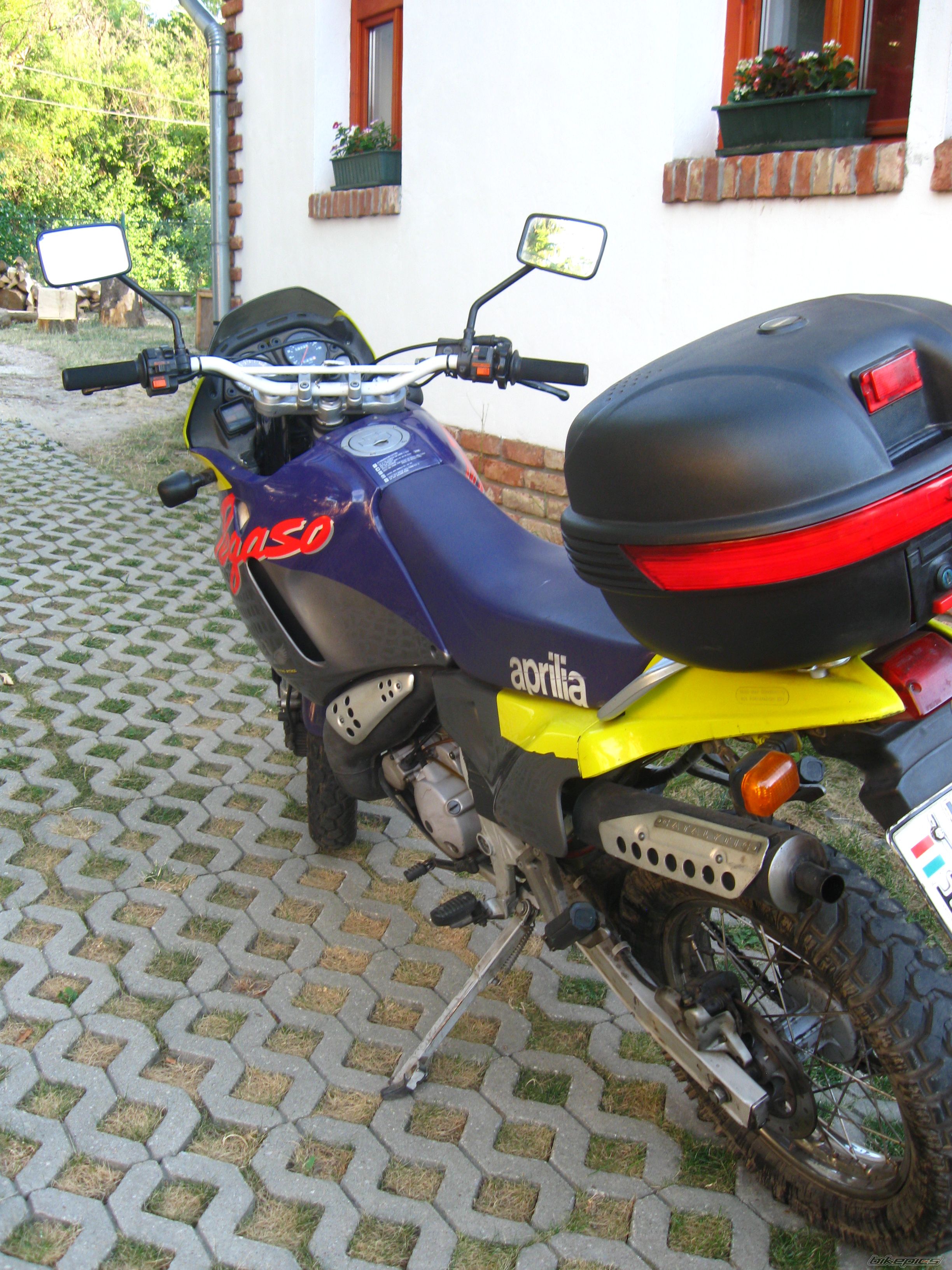 Photo 2495876