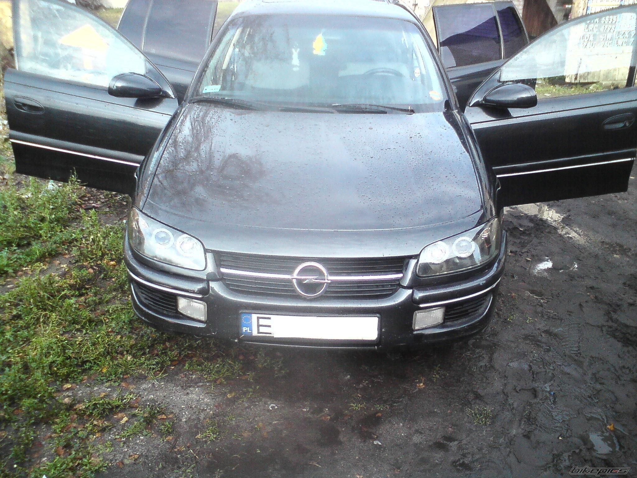 Photo 2496896